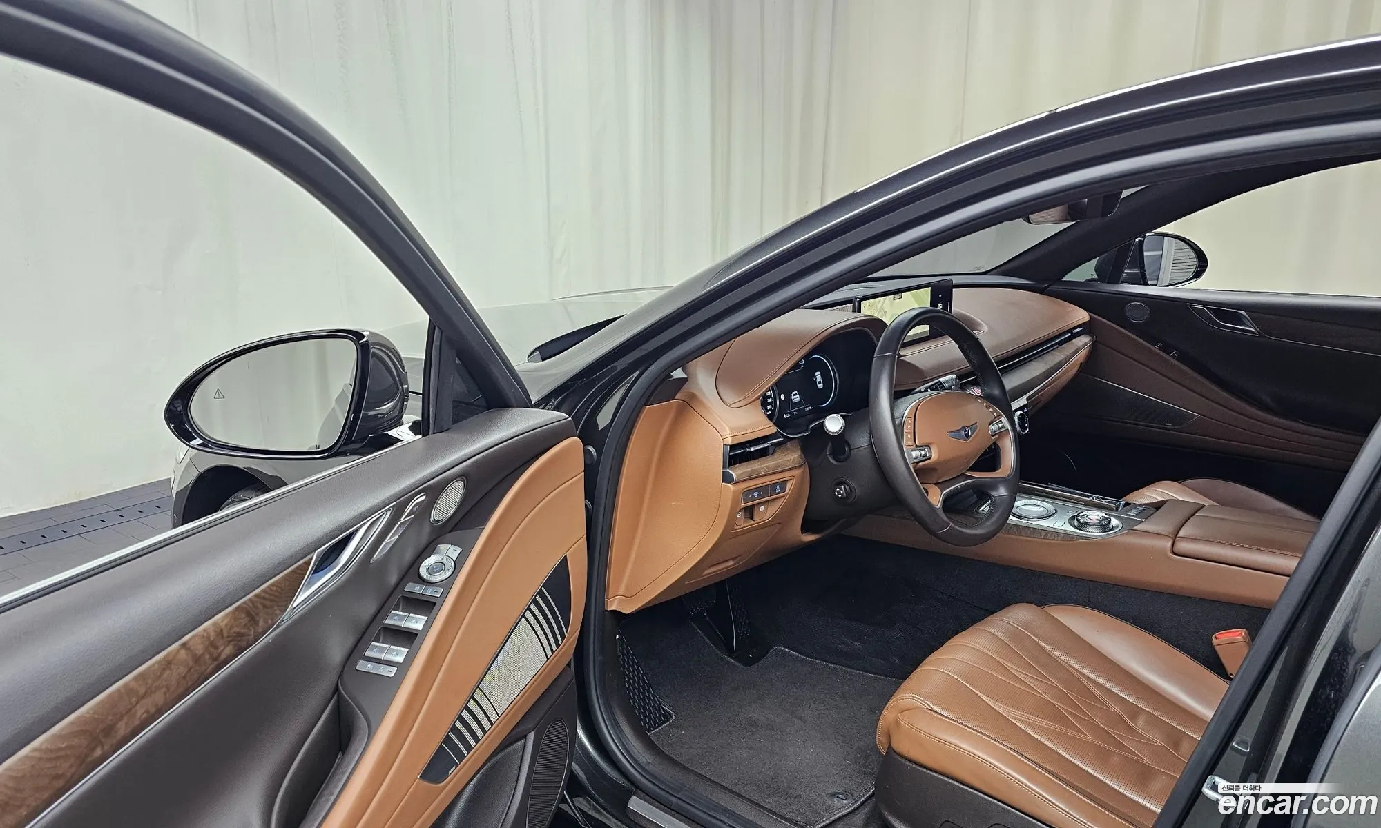 Genesis Electrified G80 2022 — 19