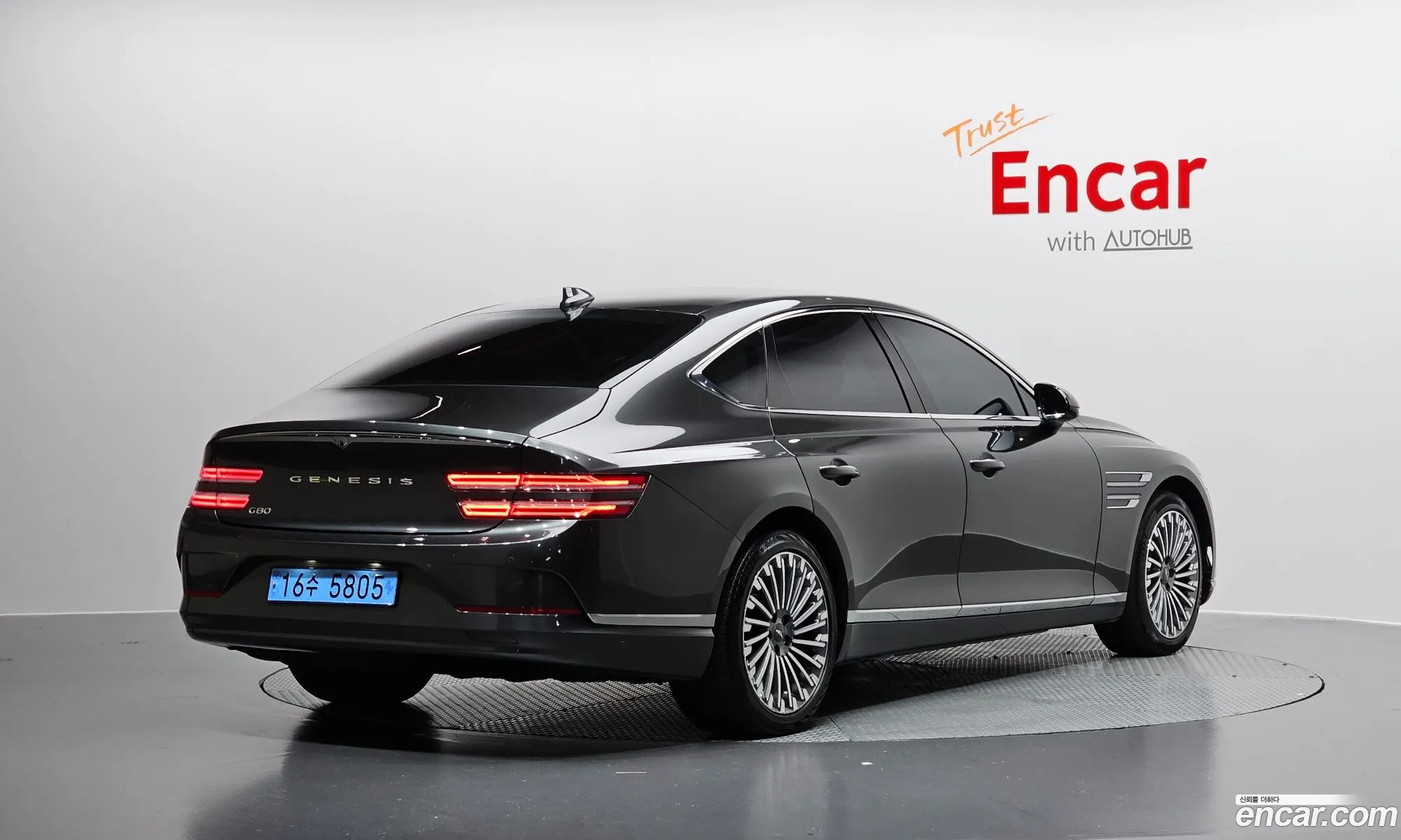 Genesis Electrified G80 2022 — 9