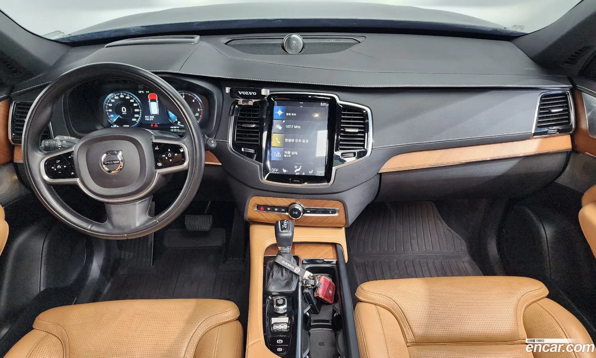 Volvo XC90 2018 YV1LF68ACJ1343995 — 20