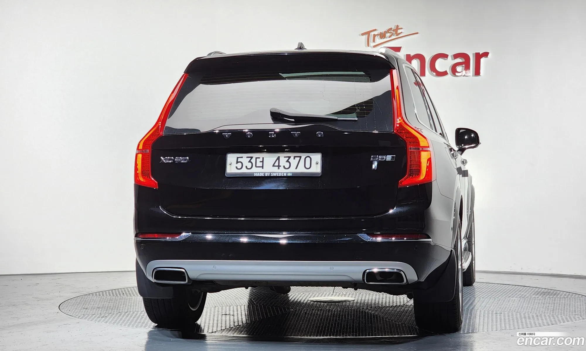 Volvo XC90 2018 YV1LF68ACJ1343995 — 16