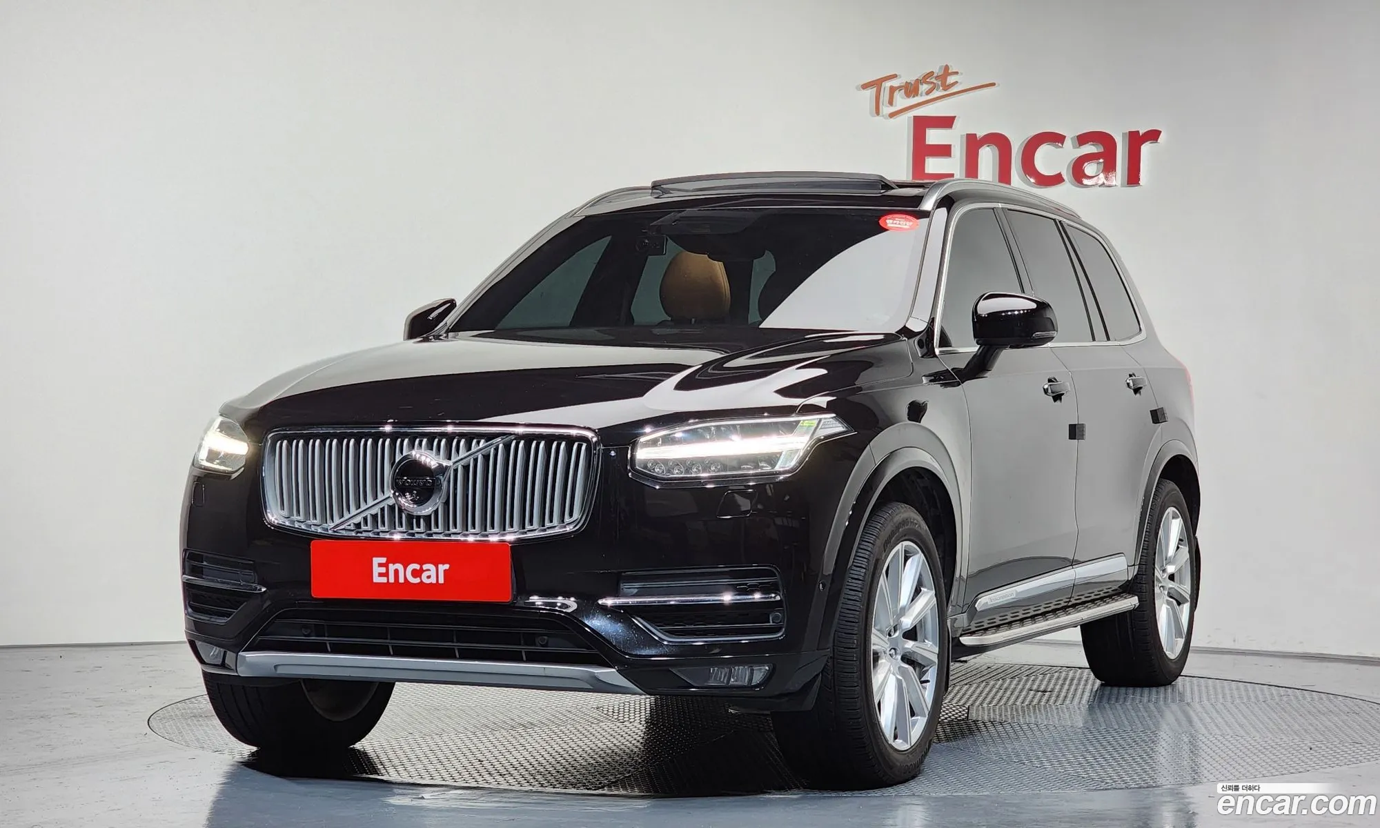 Volvo XC90 2018 YV1LF68ACJ1343995 — 14
