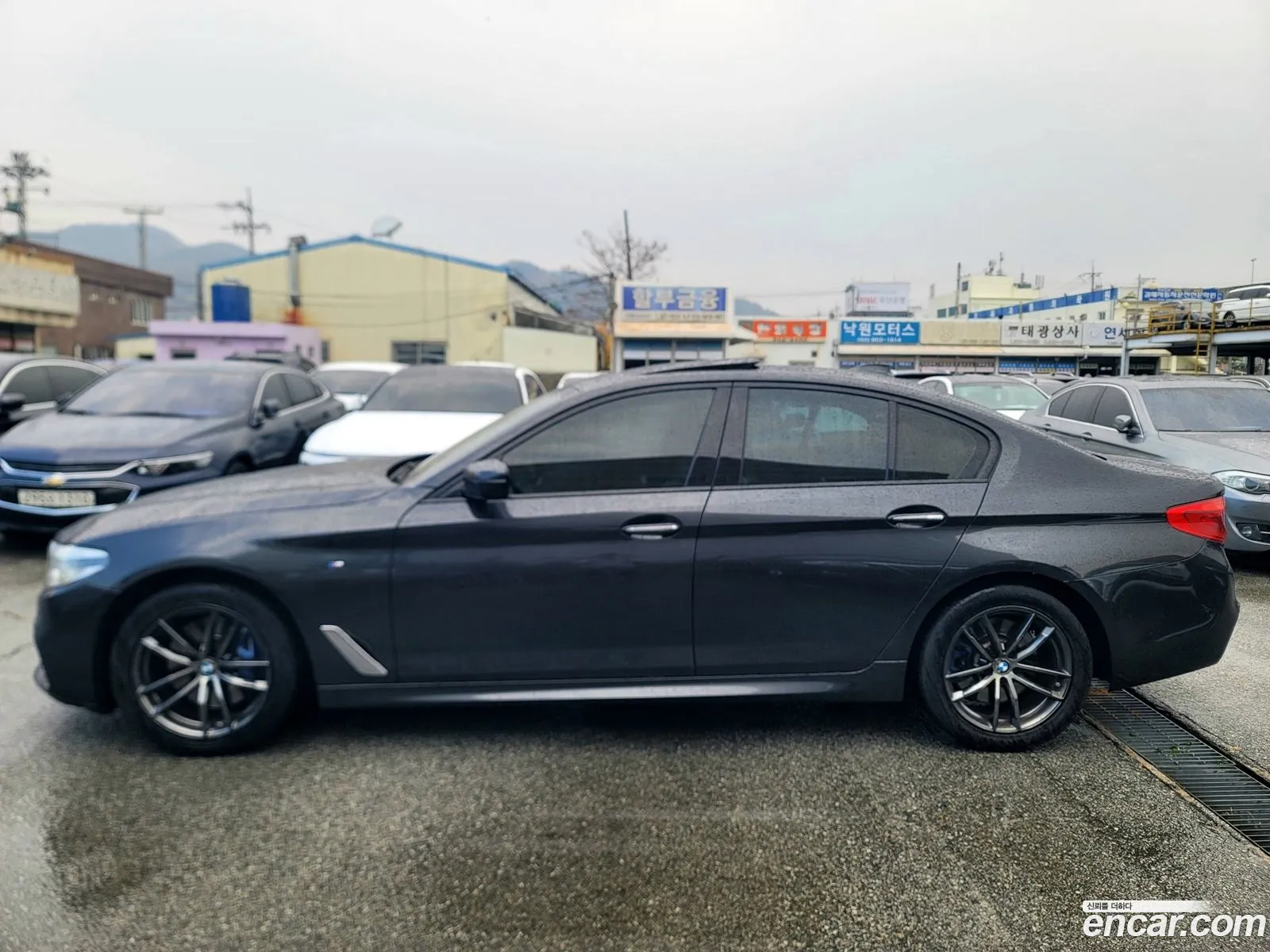 BMW 5 Series 2017 — 11