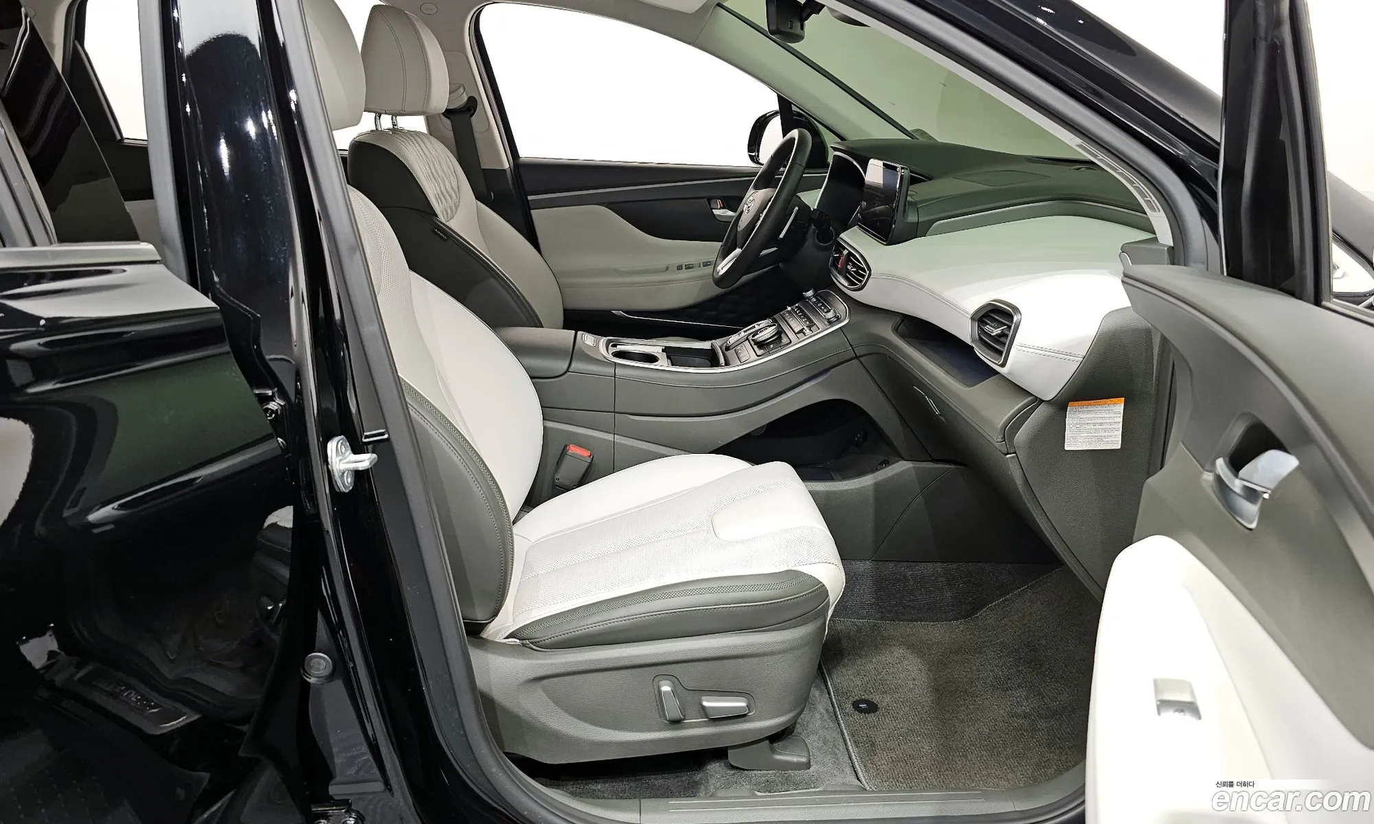 Hyundai Santa Fe 2023 — 12