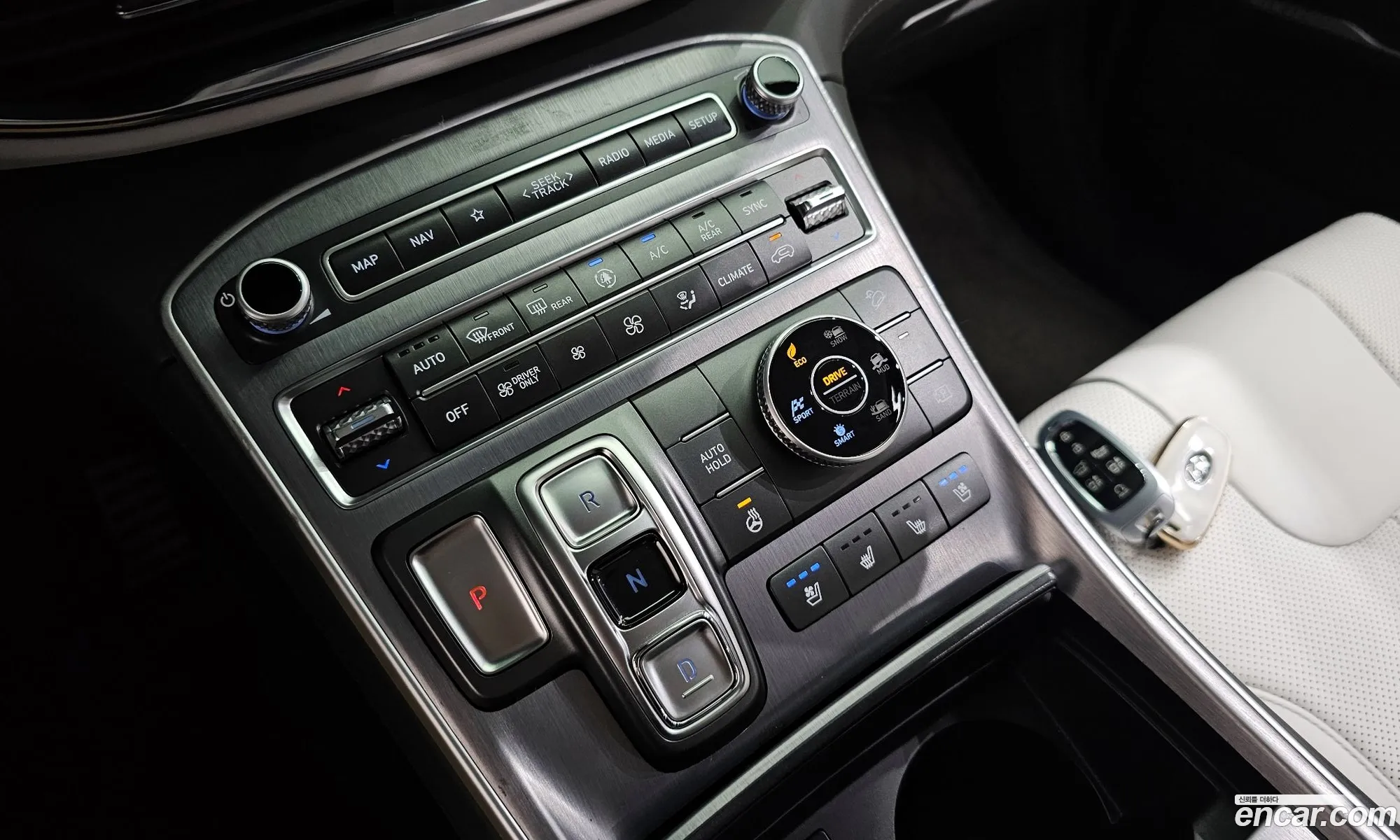 Hyundai Santa Fe 2023 — 4