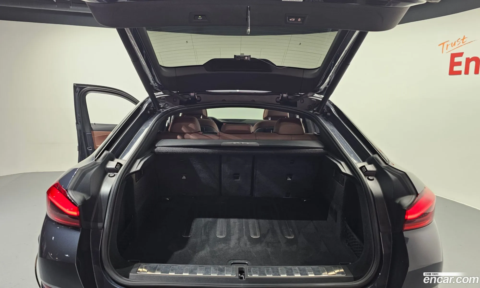 BMW X6 2021 WBACY6102M9E64948 — 6