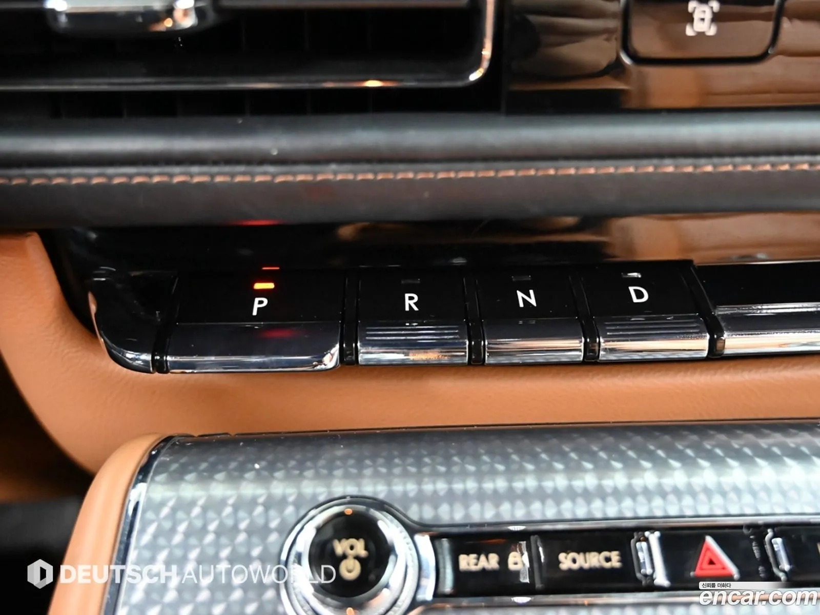 Lincoln Aviator 2020 — 3