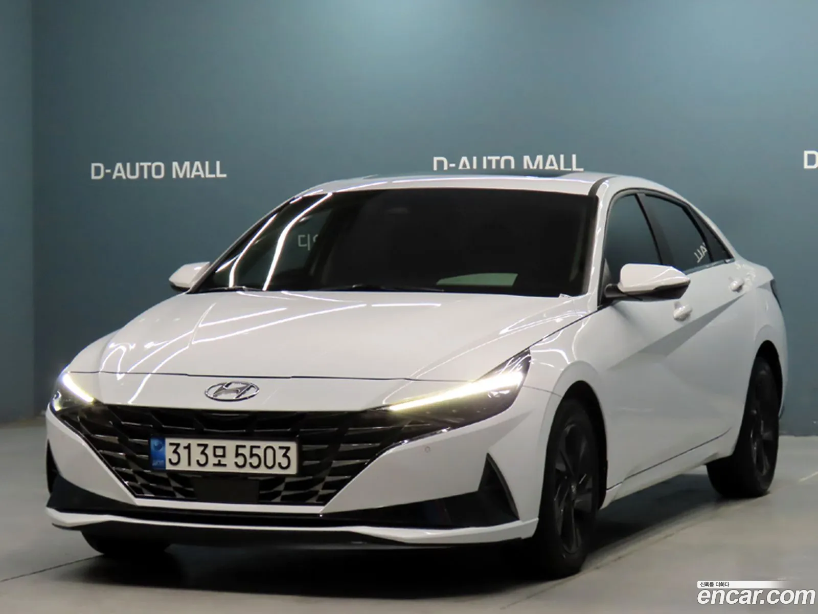 Hyundai Elantra 2021 — 17