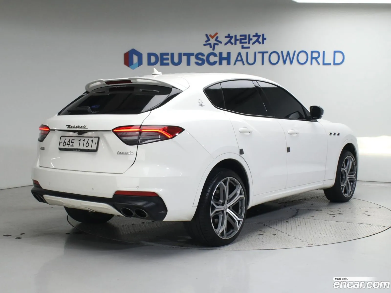 Maserati Levante 2018 — 11