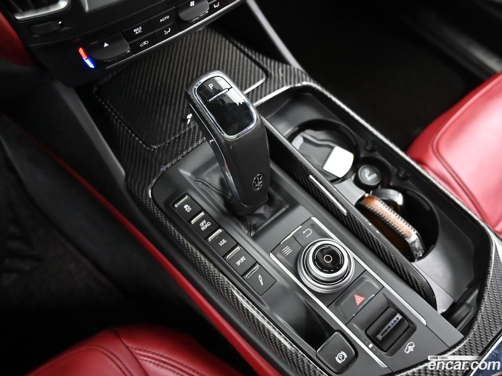 Maserati Levante 2018 — 16