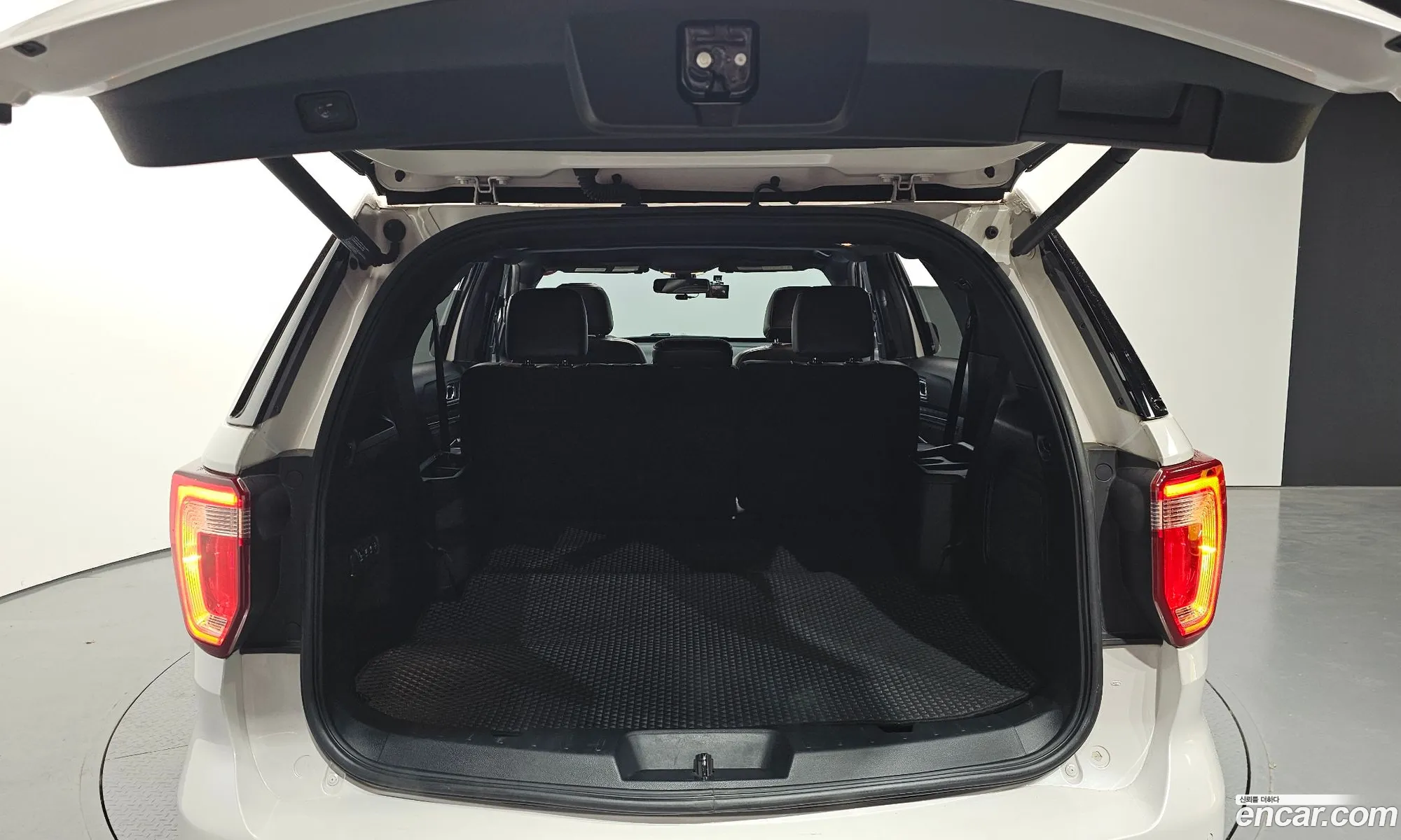 Ford Explorer 2017 1FM5K8FH7HGD70789 — 7