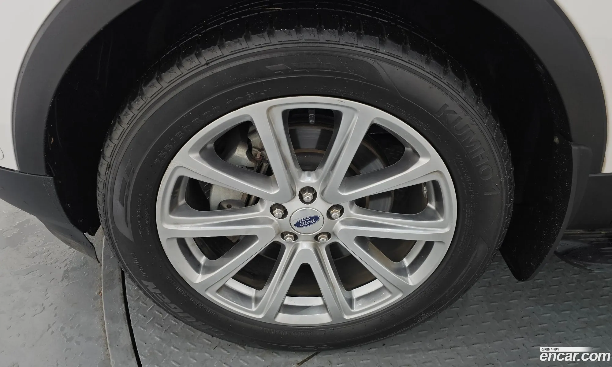 Ford Explorer 2017 1FM5K8FH7HGD70789 — 19