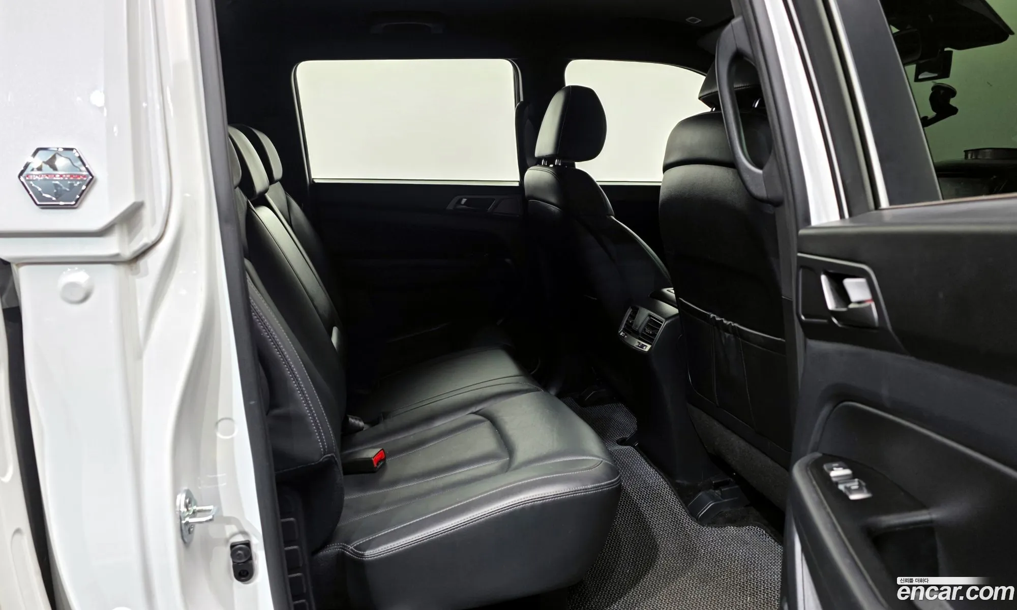 KG Mobility (SsangYong) Rexton Sports Khan 2022 — 9