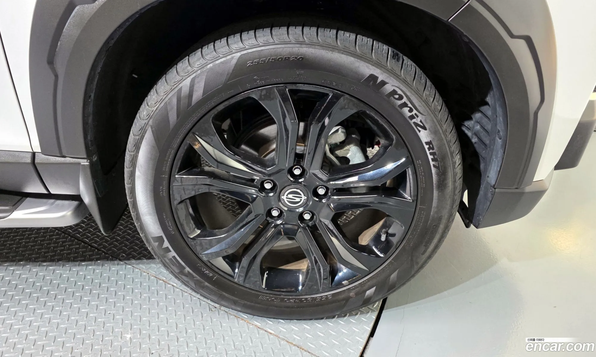 KG Mobility (SsangYong) Rexton Sports Khan 2022 — 4