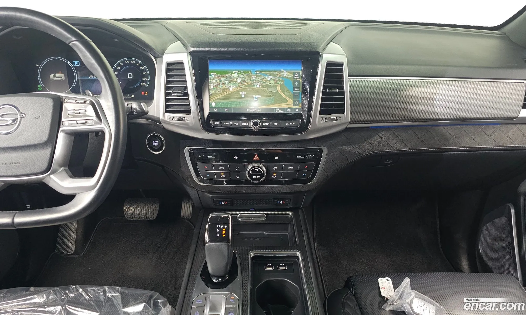KG Mobility (SsangYong) Rexton 2020 — 12