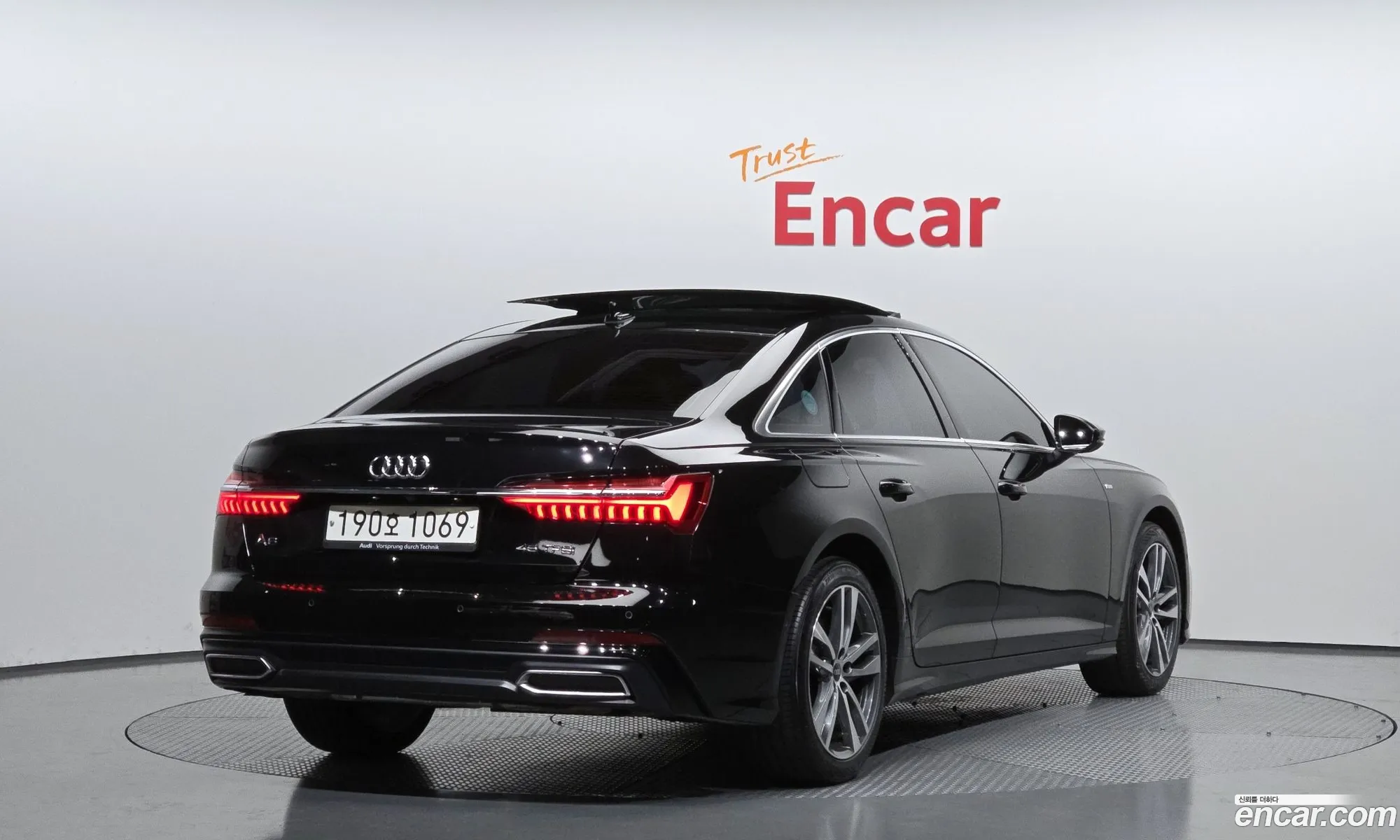 Audi A6 2021 WAUZZZF29MN075652 — 2