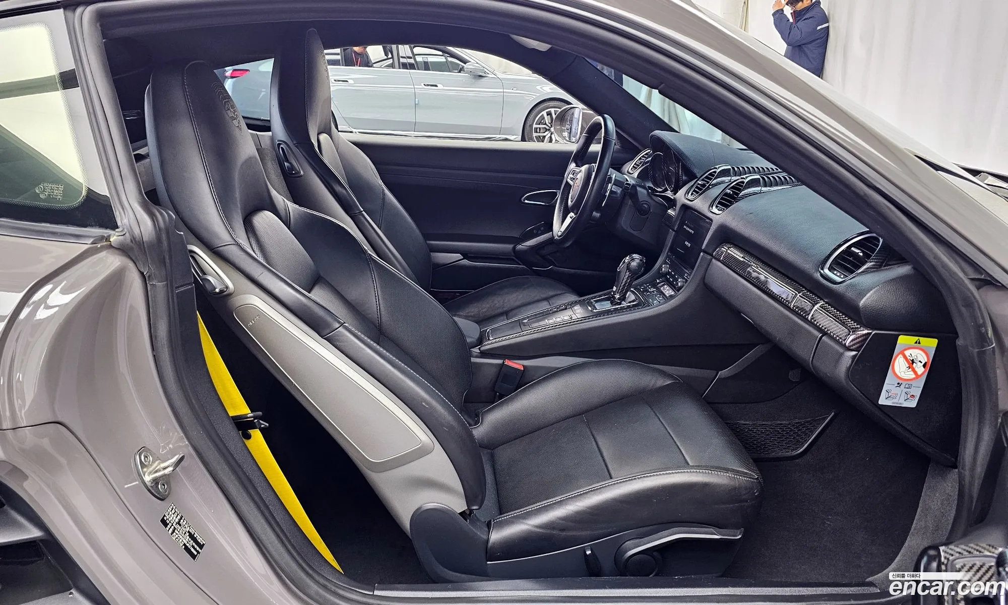 Porsche 718 Cayman 2017 WP0AB2985JK278689 — 16