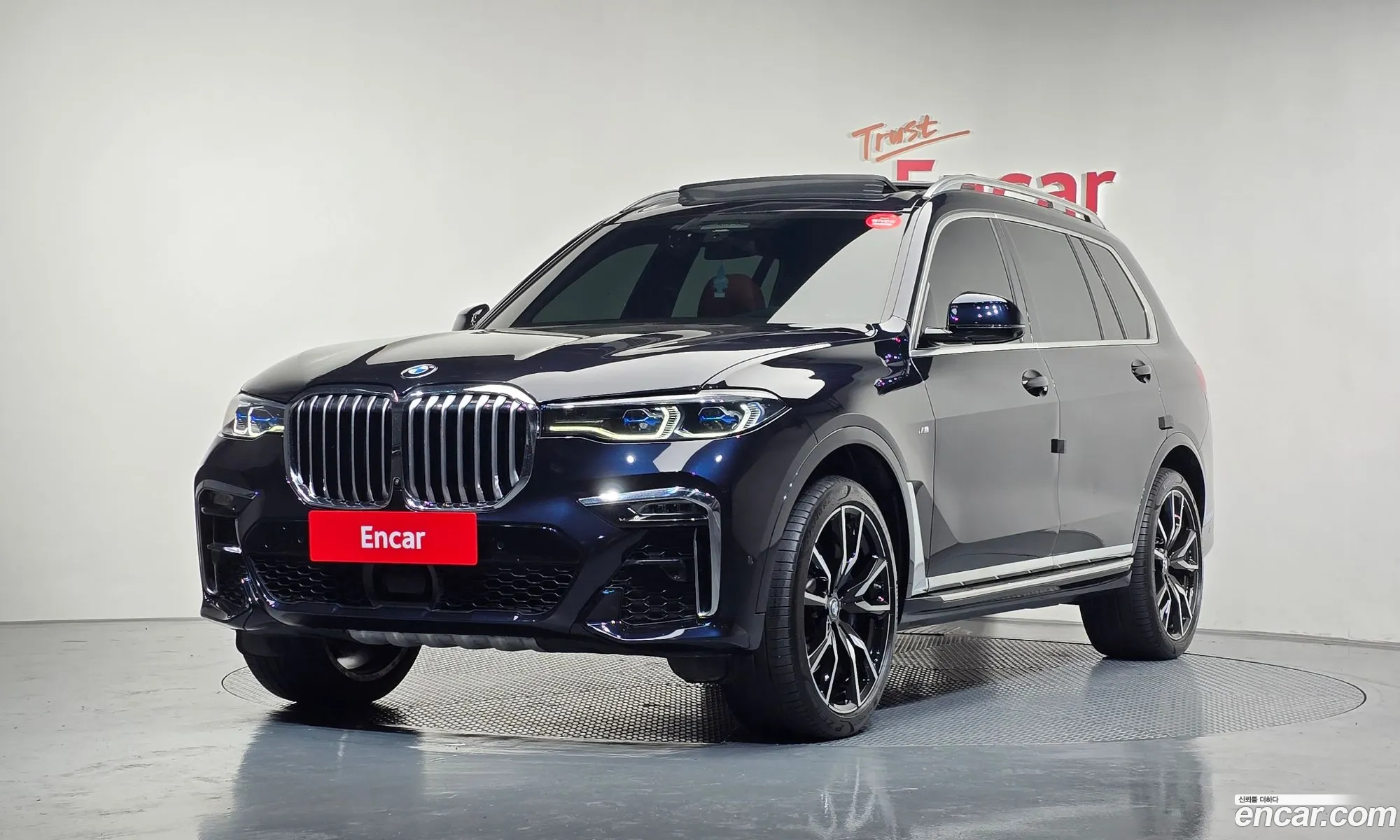 BMW X7 2021 — 16