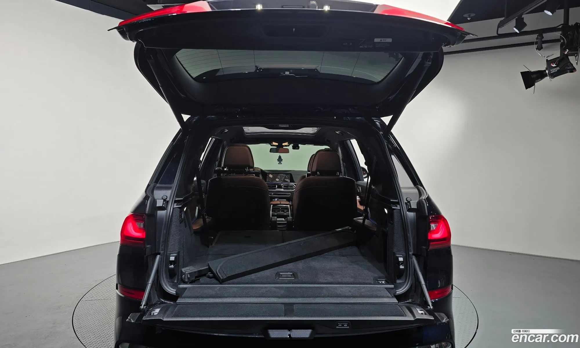 BMW X7 2021 — 18