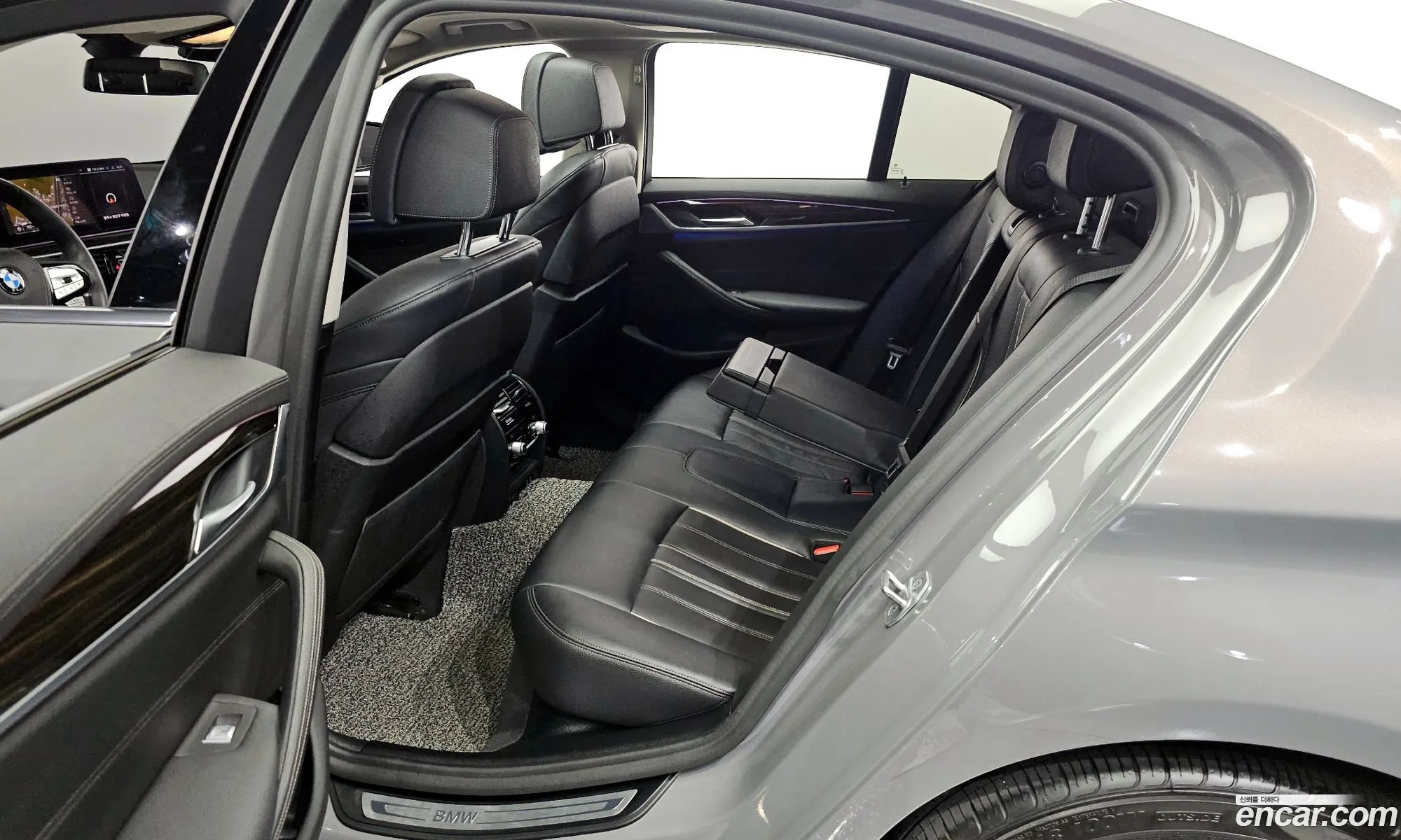 BMW 5 Series 2021 — 19
