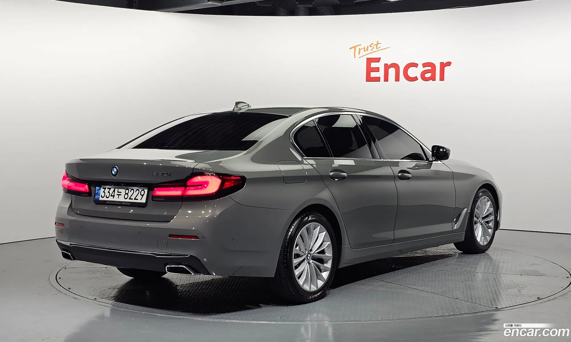 BMW 5 Series 2021 — 9