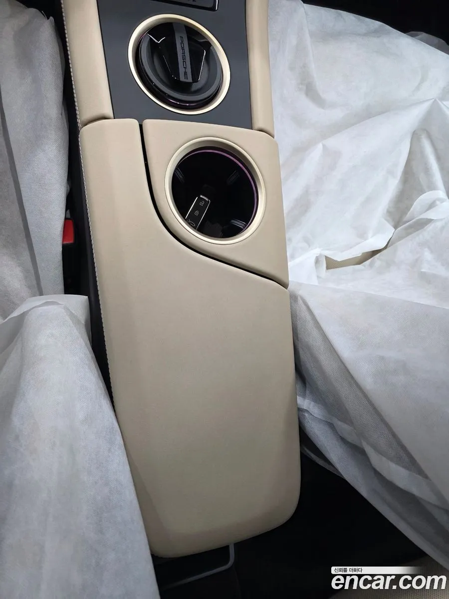 Porsche Taycan 2024 — 8