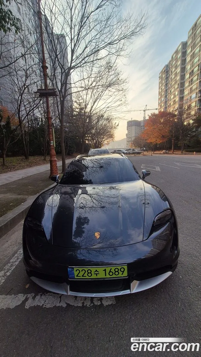 Porsche Taycan 2024 — 10