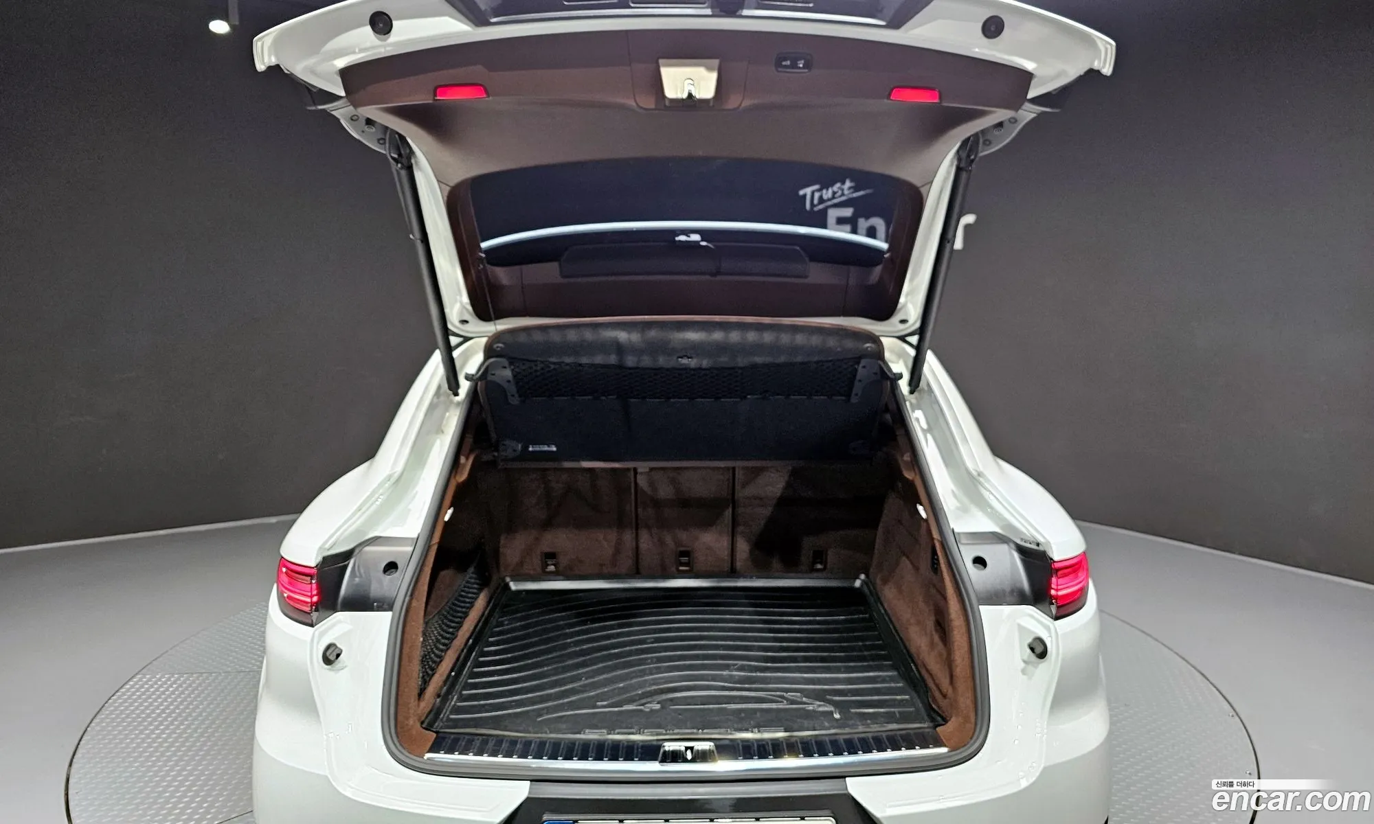 Porsche Cayenne 2020 — 20