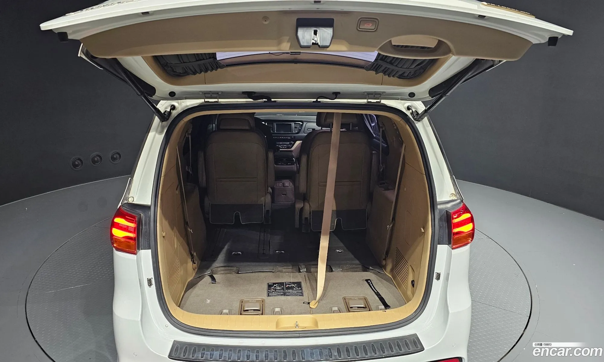 Kia Carnival 2019 — 6