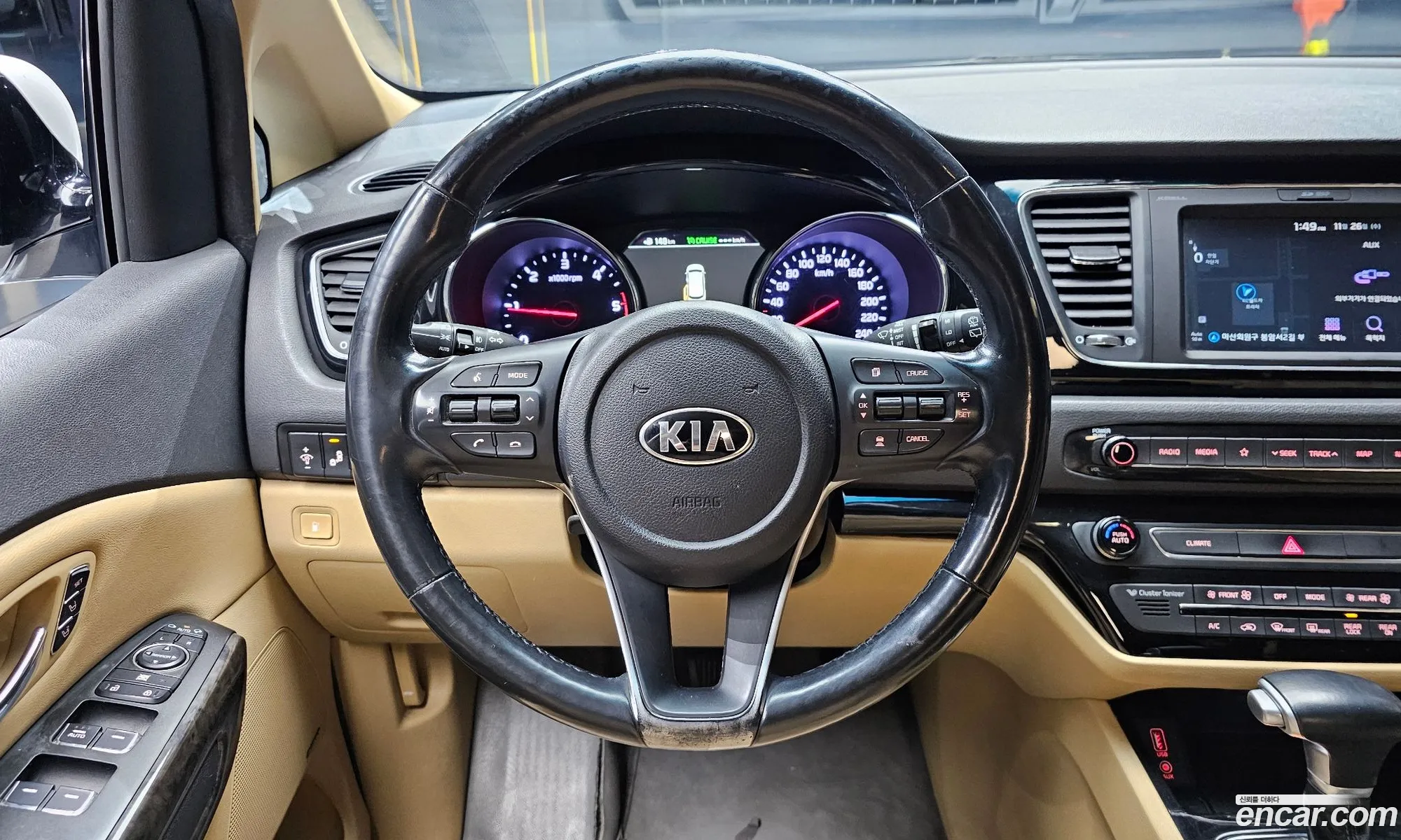 Kia Carnival 2019 — 17