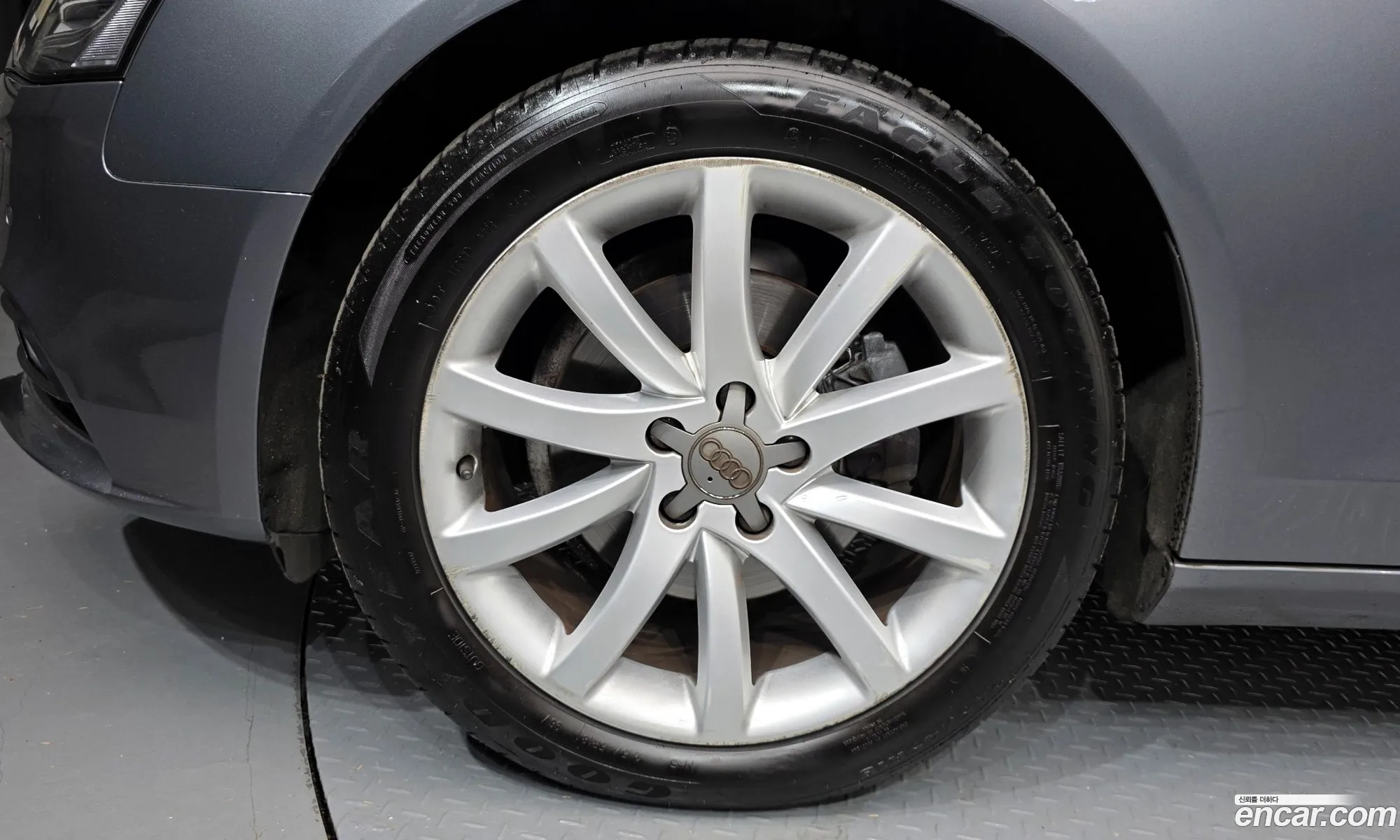 Audi A4 2014 WAUZZZ8K0FA010681 — 4