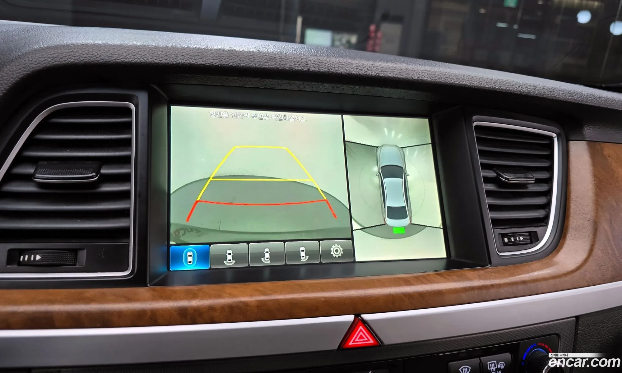 Hyundai Genesis DH 2014 — 18