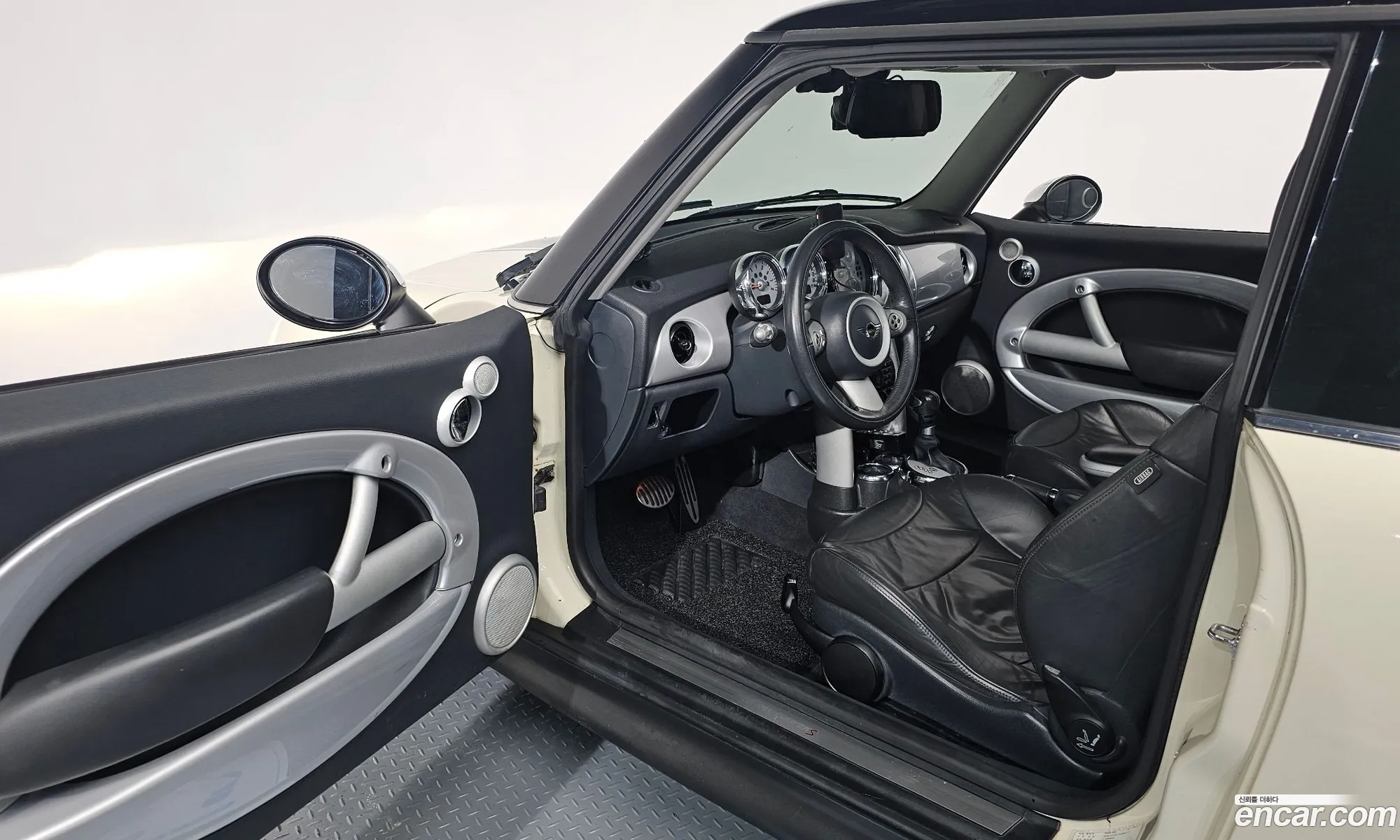 Mini Cooper S 2006 WMWRE31066TE98110 — 5