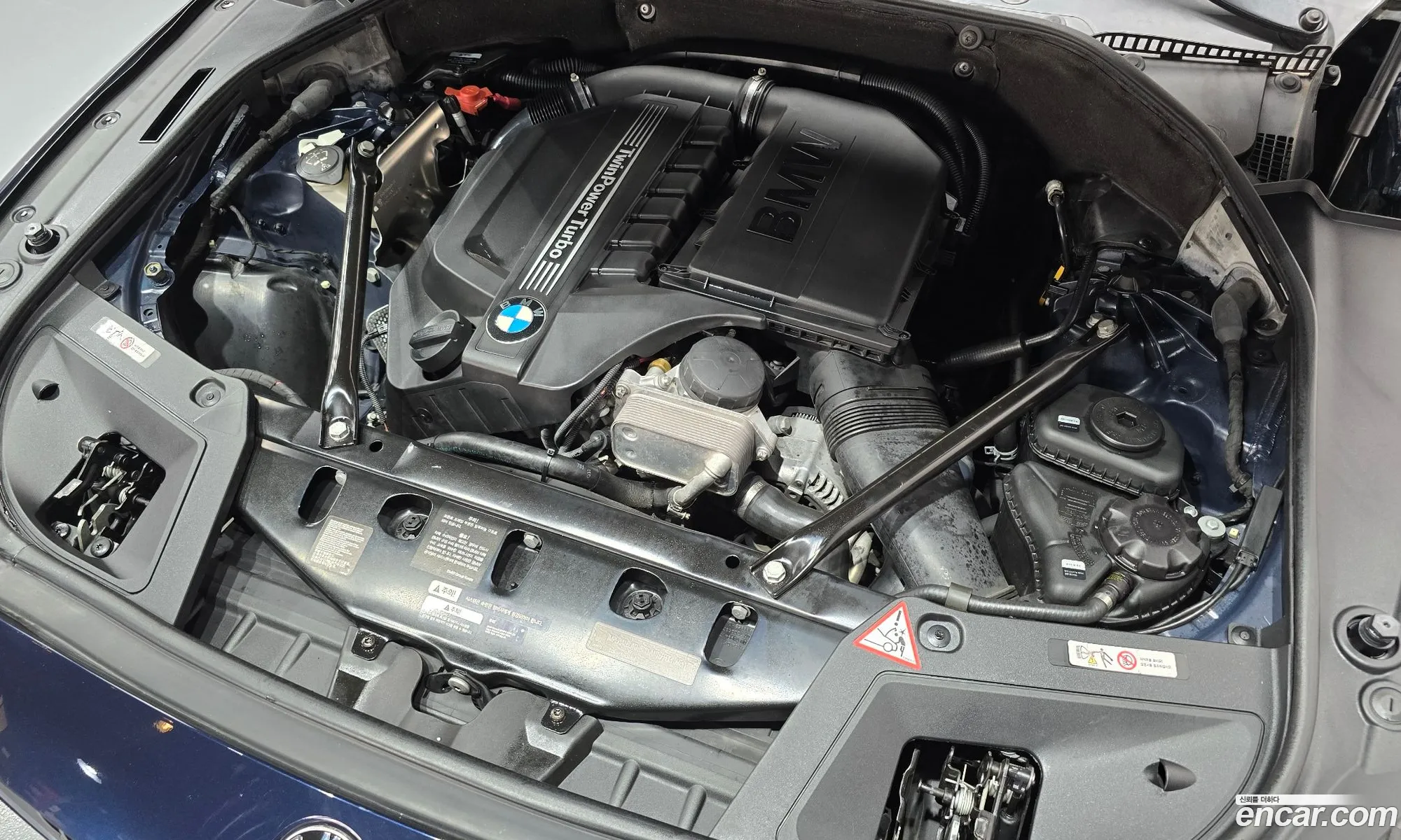 BMW 5 Series GT 2011 WBASP2101BDR75307 — 18