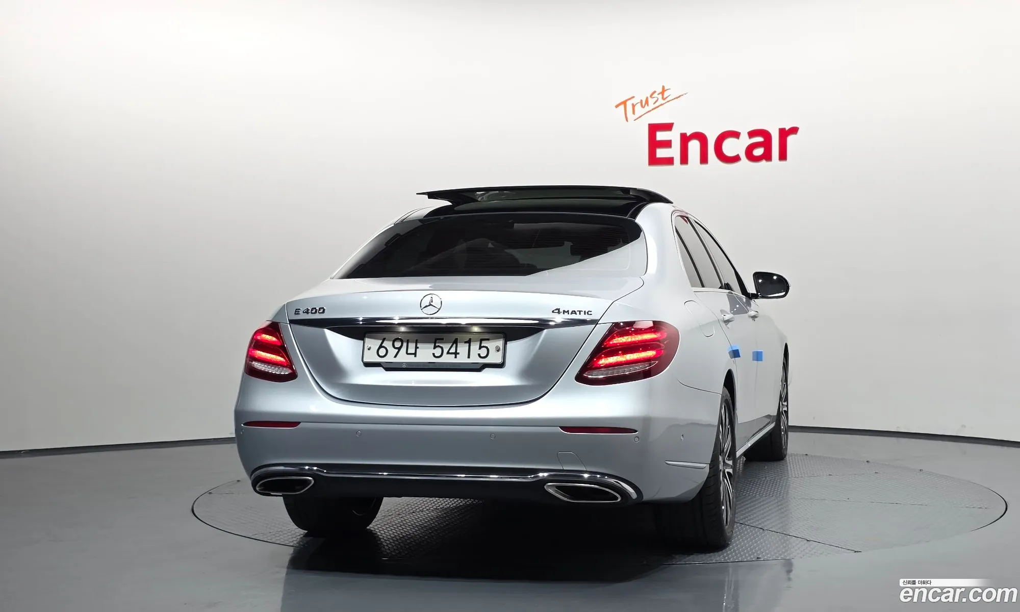 Mercedes-Benz E-Class W213 2017 — 11