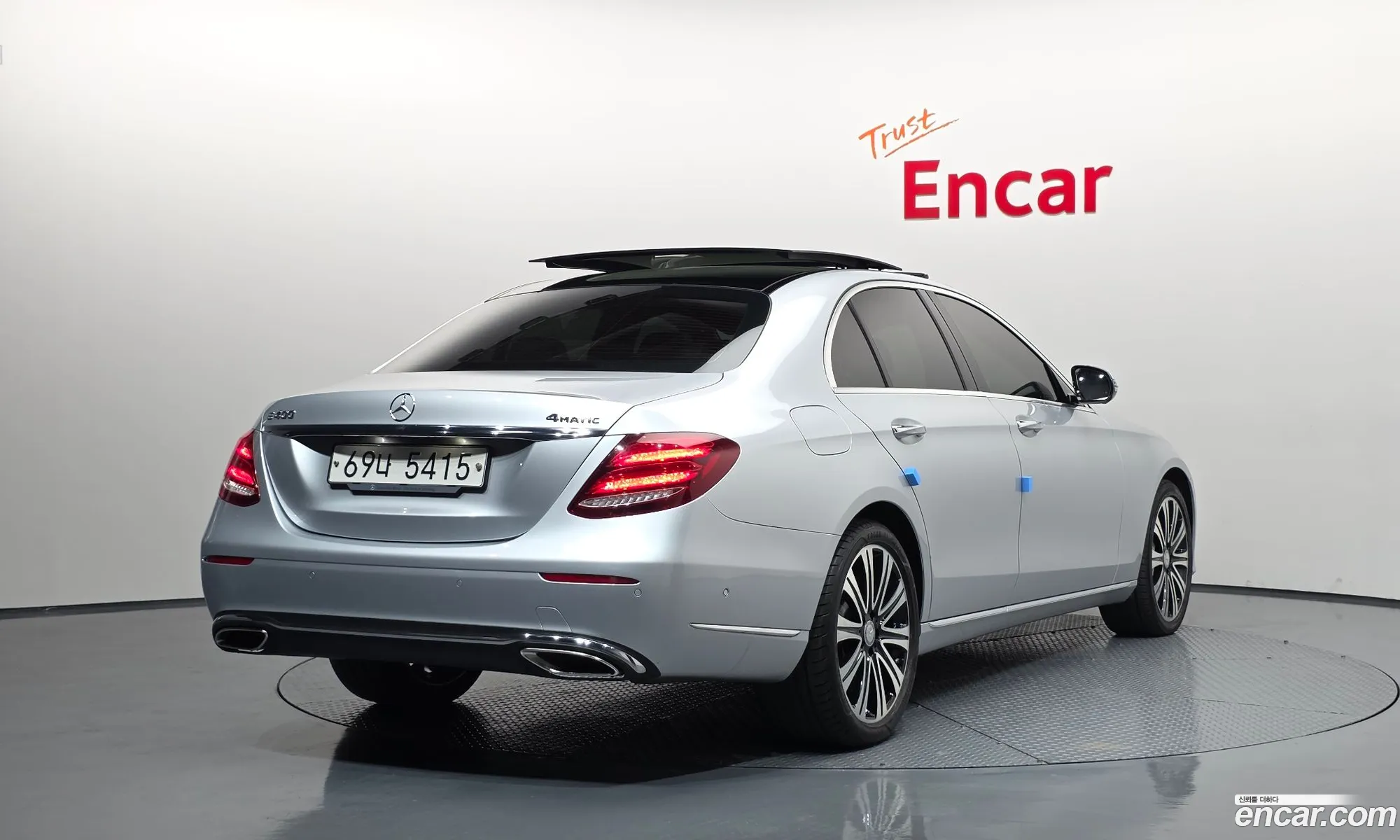 Mercedes-Benz E-Class W213 2017 — 16