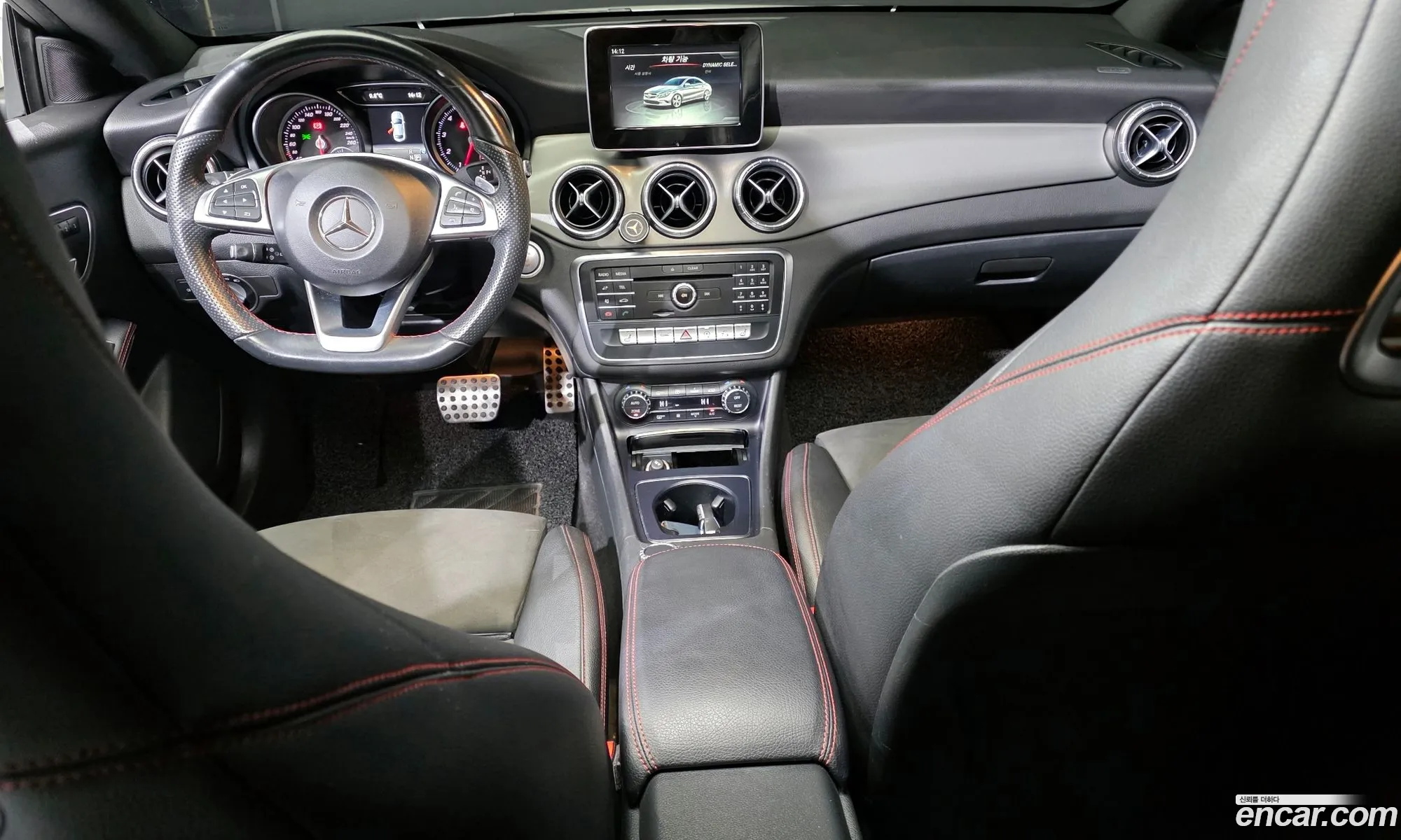 Mercedes-Benz CLA-Class C117 2017 — 19