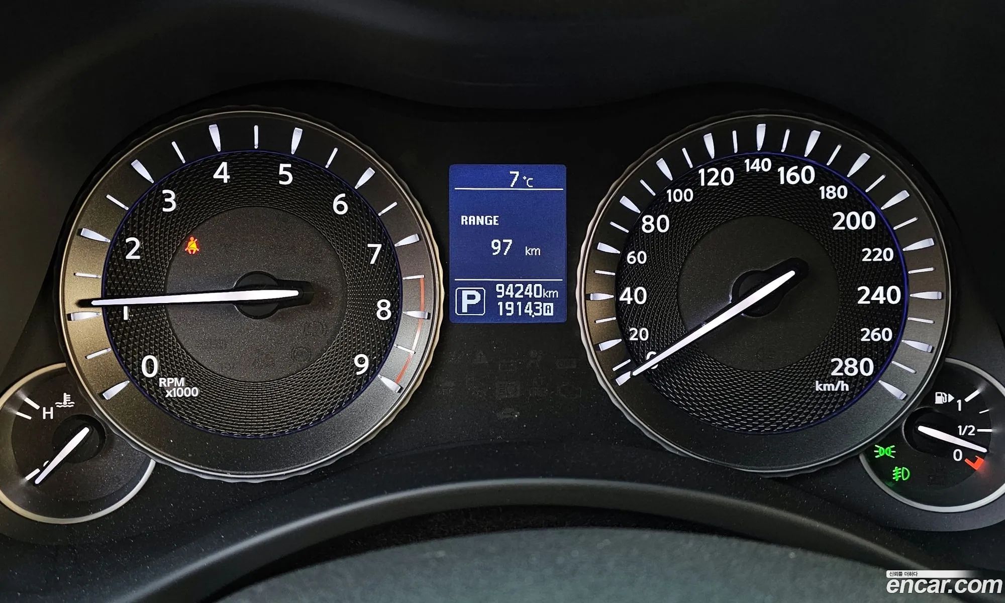 Infiniti Q70 2017 JNKBY11E7HM600146 — 18