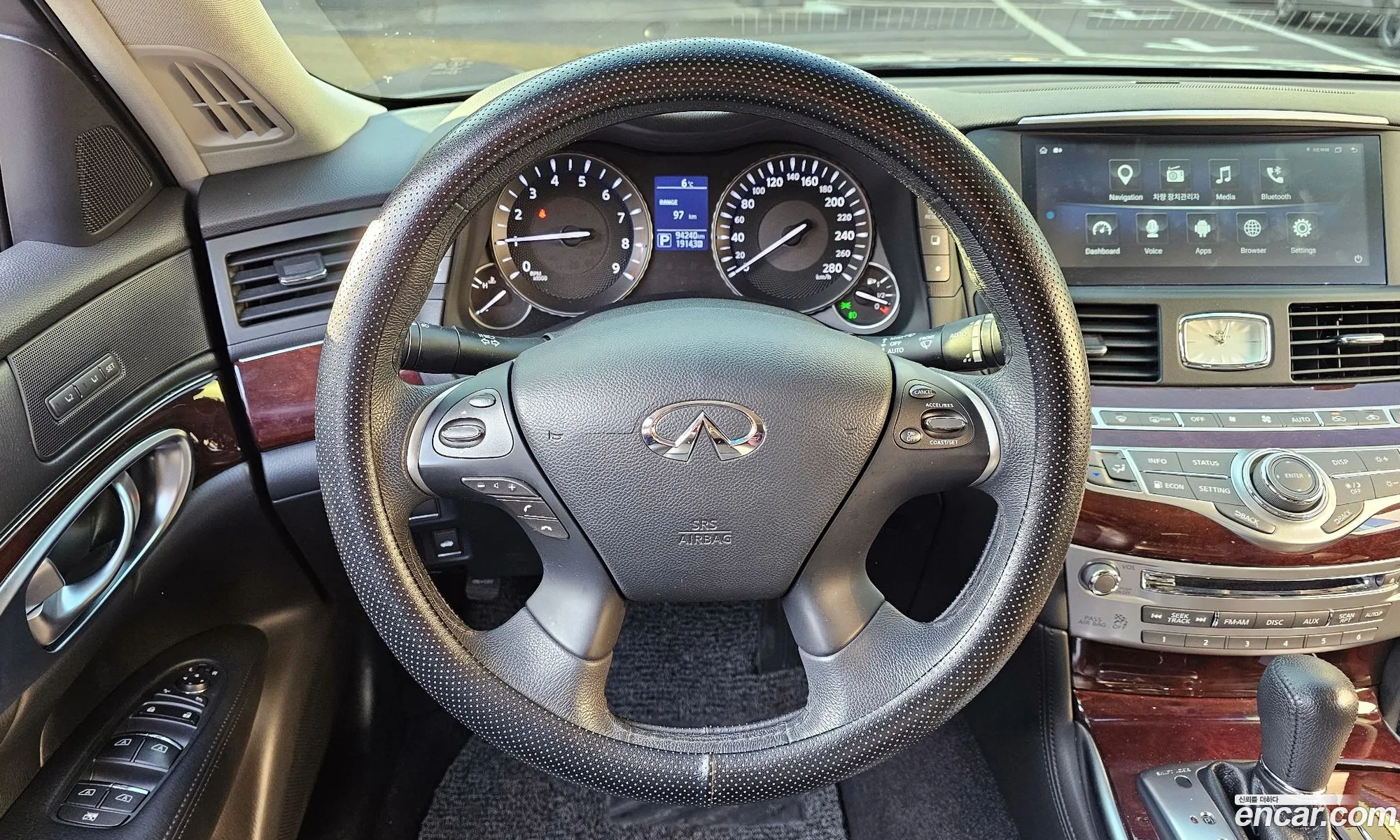 Infiniti Q70 2017 JNKBY11E7HM600146 — 6