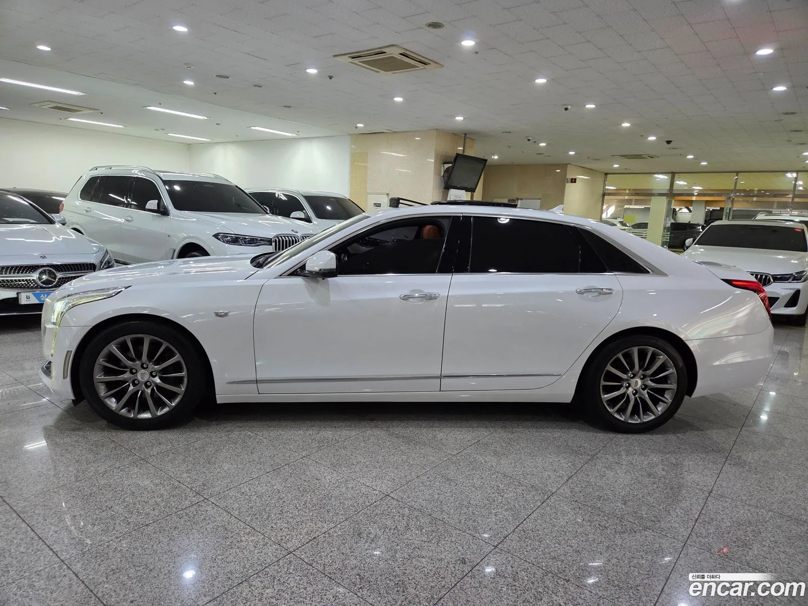 Cadillac CT6 2017 — 8