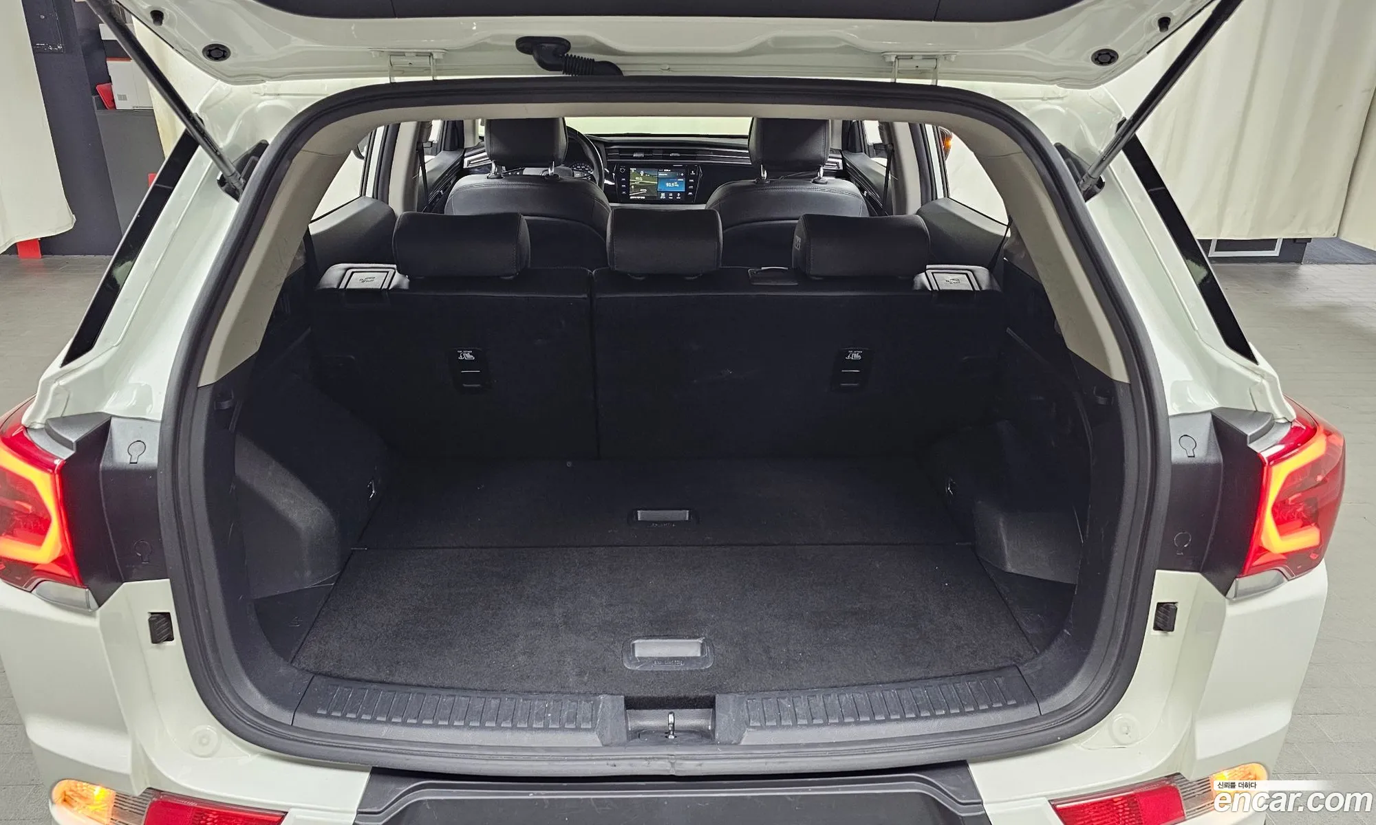 KG Mobility (SsangYong) Beautiful Korando 2020 — 10