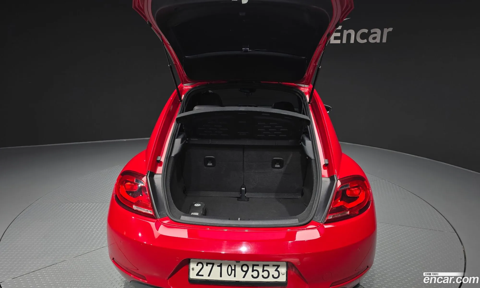 Volkswagen The Beetle 2013 — 17