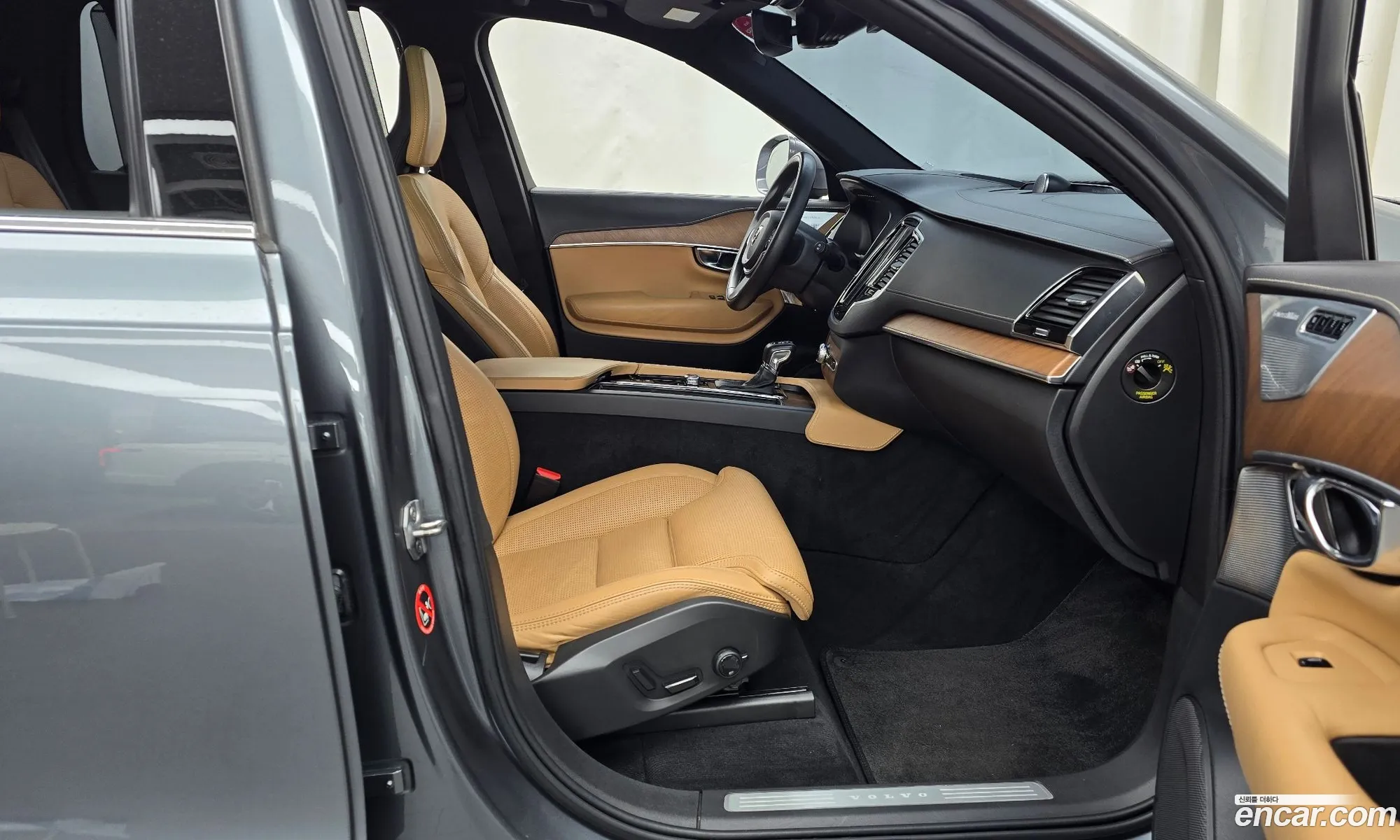 Volvo XC90 2018 YV1LF68TCK1421407 — 13