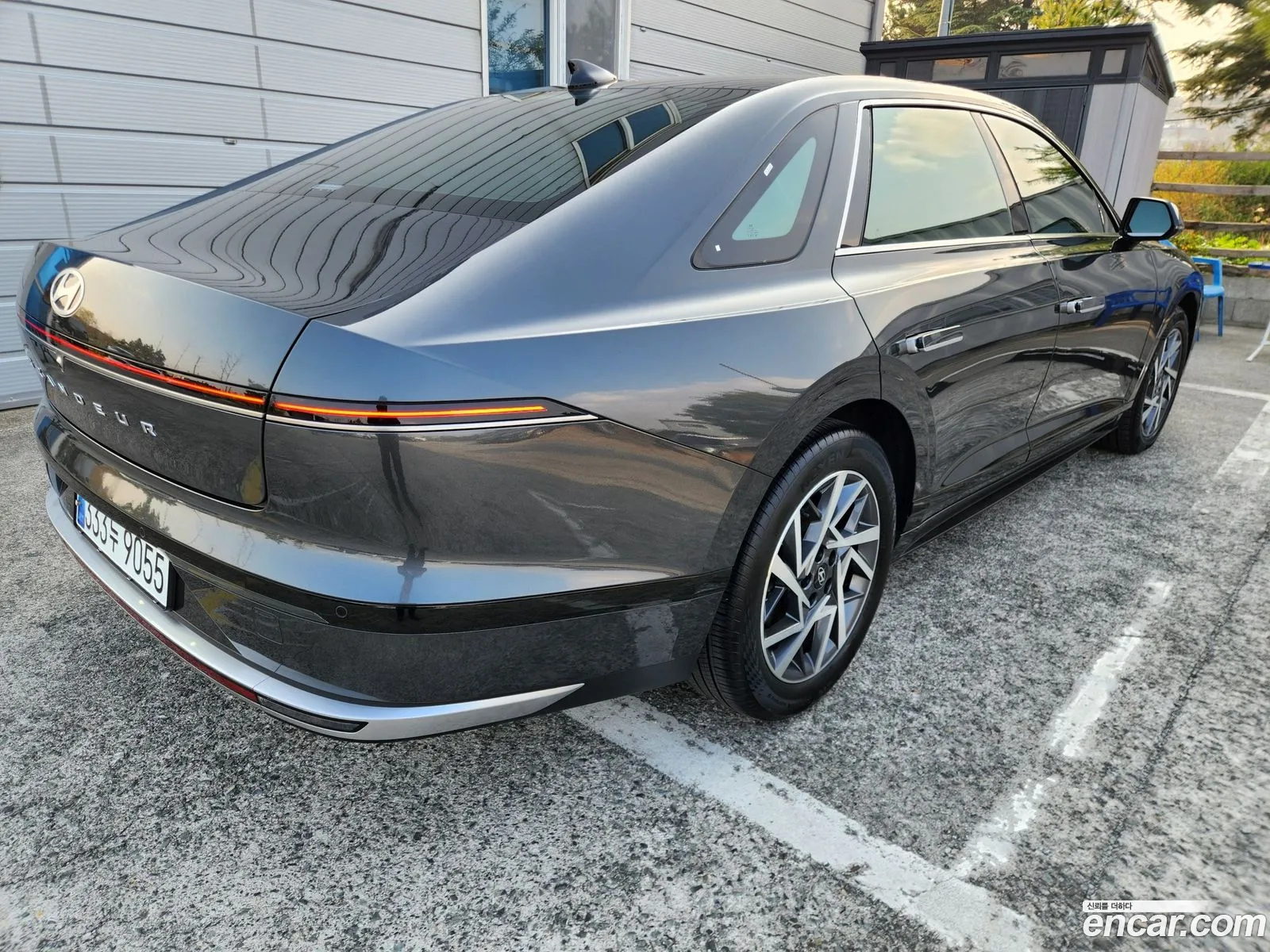 Hyundai Grandeur Hybrid 2023 — 7