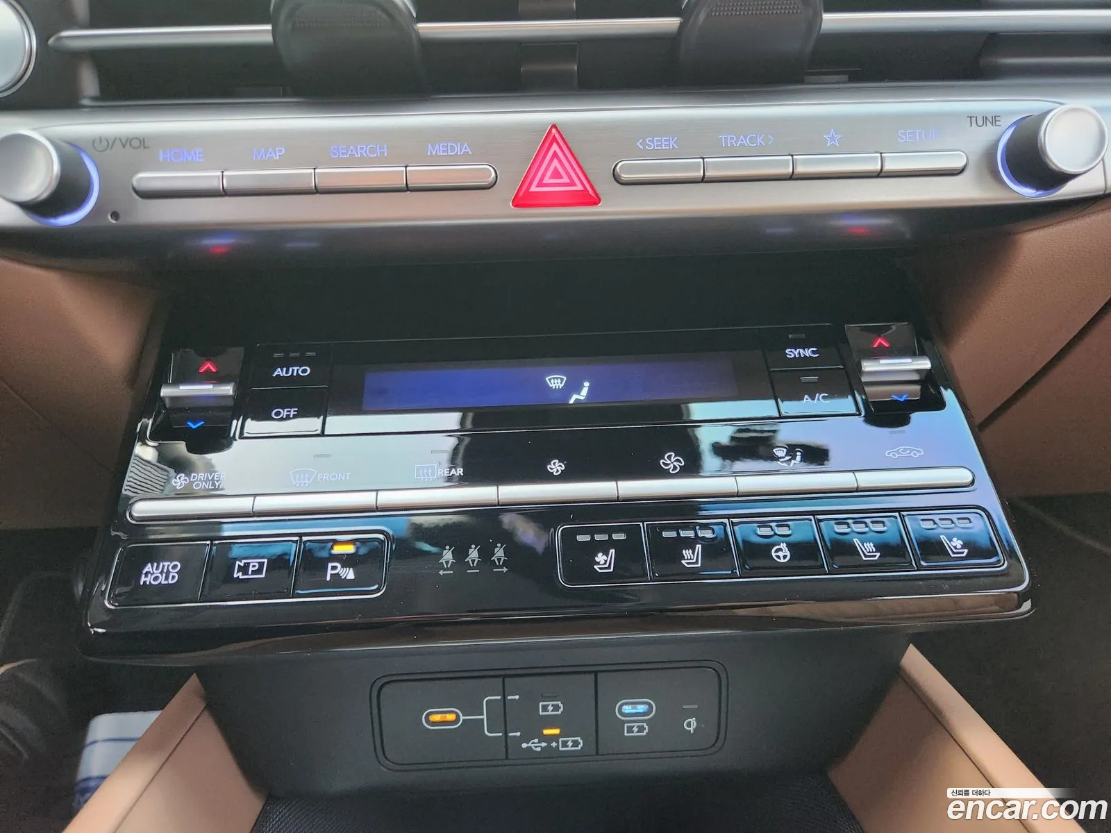 Hyundai Grandeur Hybrid 2023 — 14
