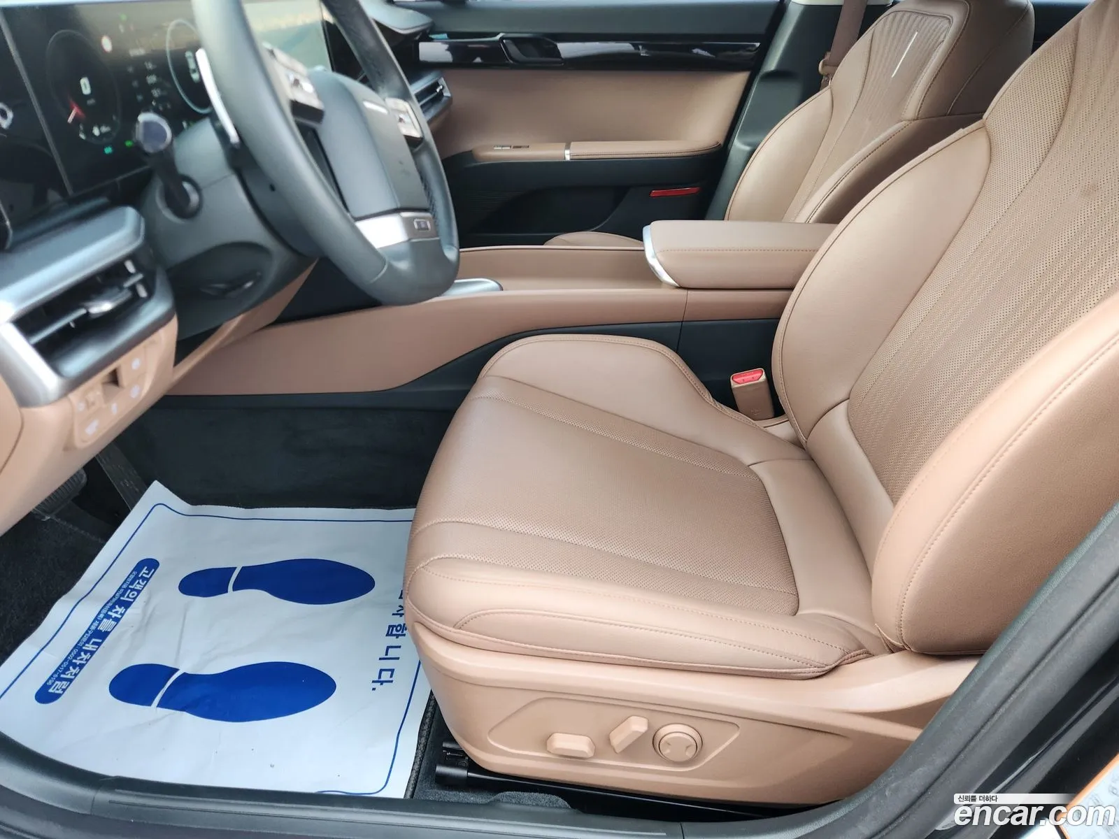 Hyundai Grandeur Hybrid 2023 — 12