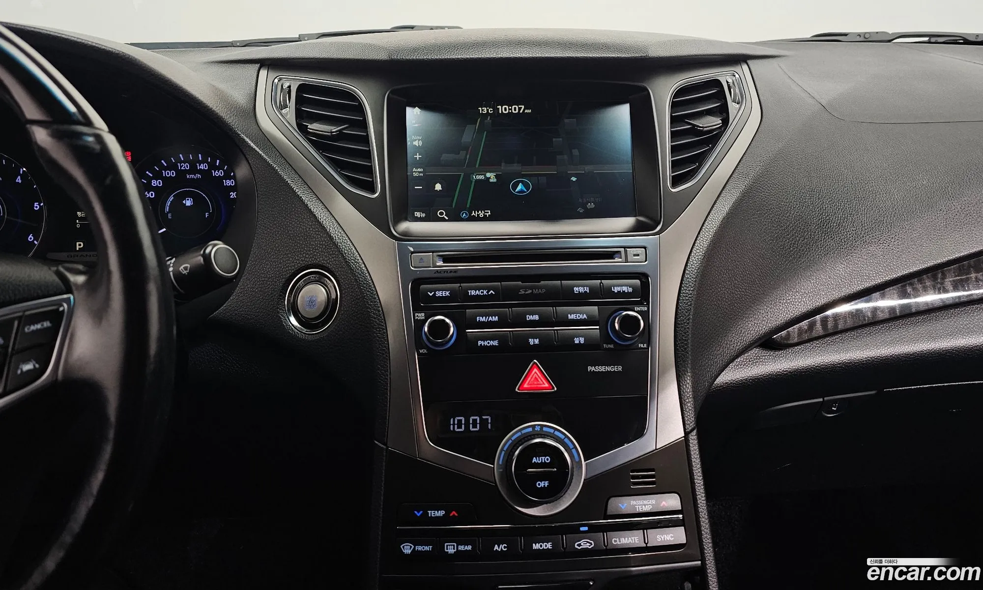 Hyundai Grandeur HG 2015 — 15