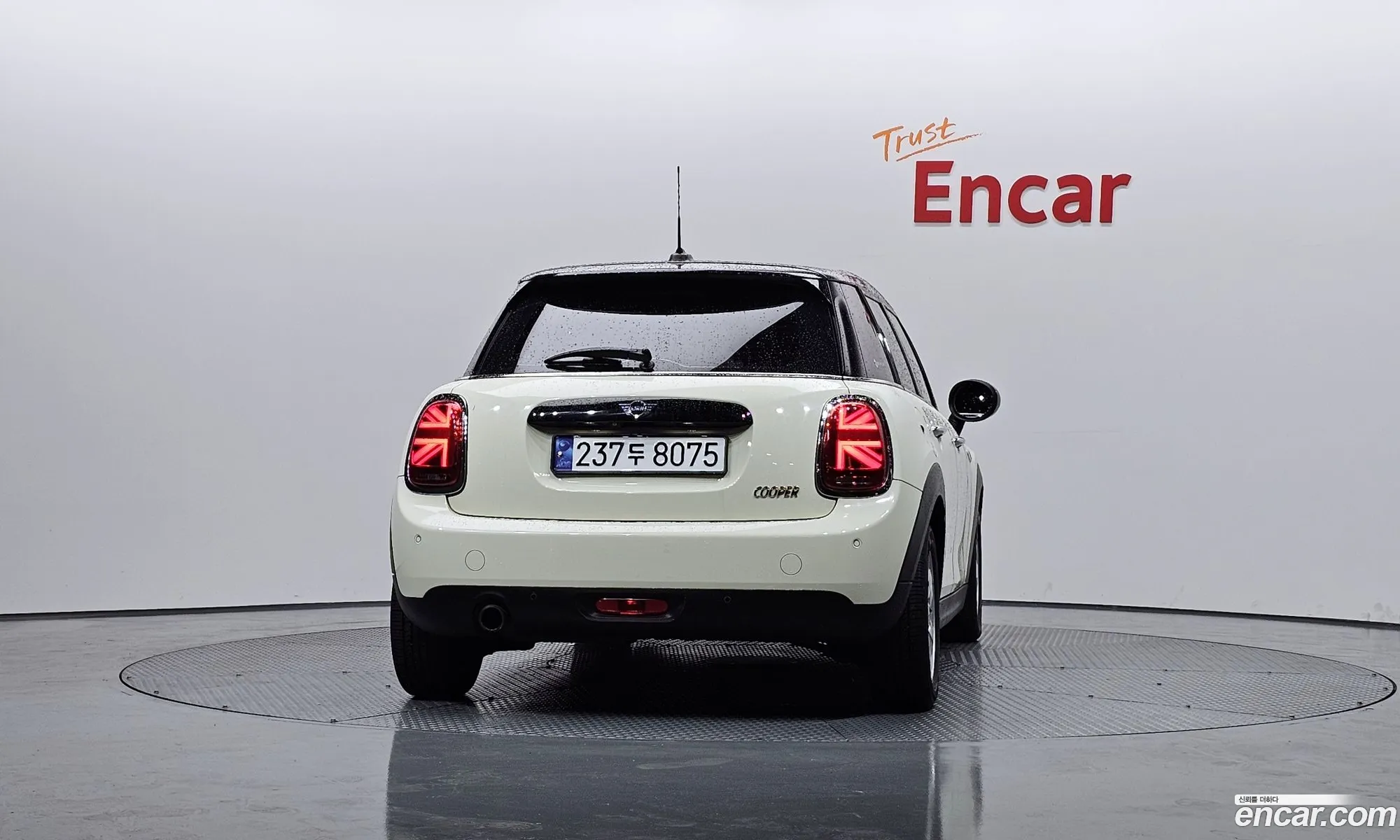 Mini Cooper 2019 WMWXU1103K2H35165 — 10