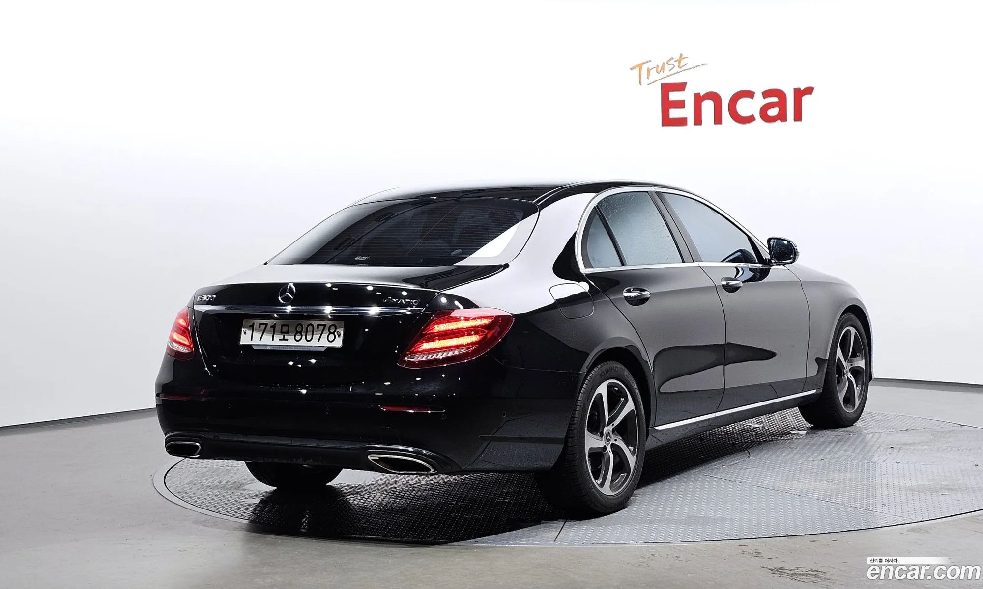 Mercedes-Benz E-Class W213 2019 WDDZF4FB0LA737807 — 3