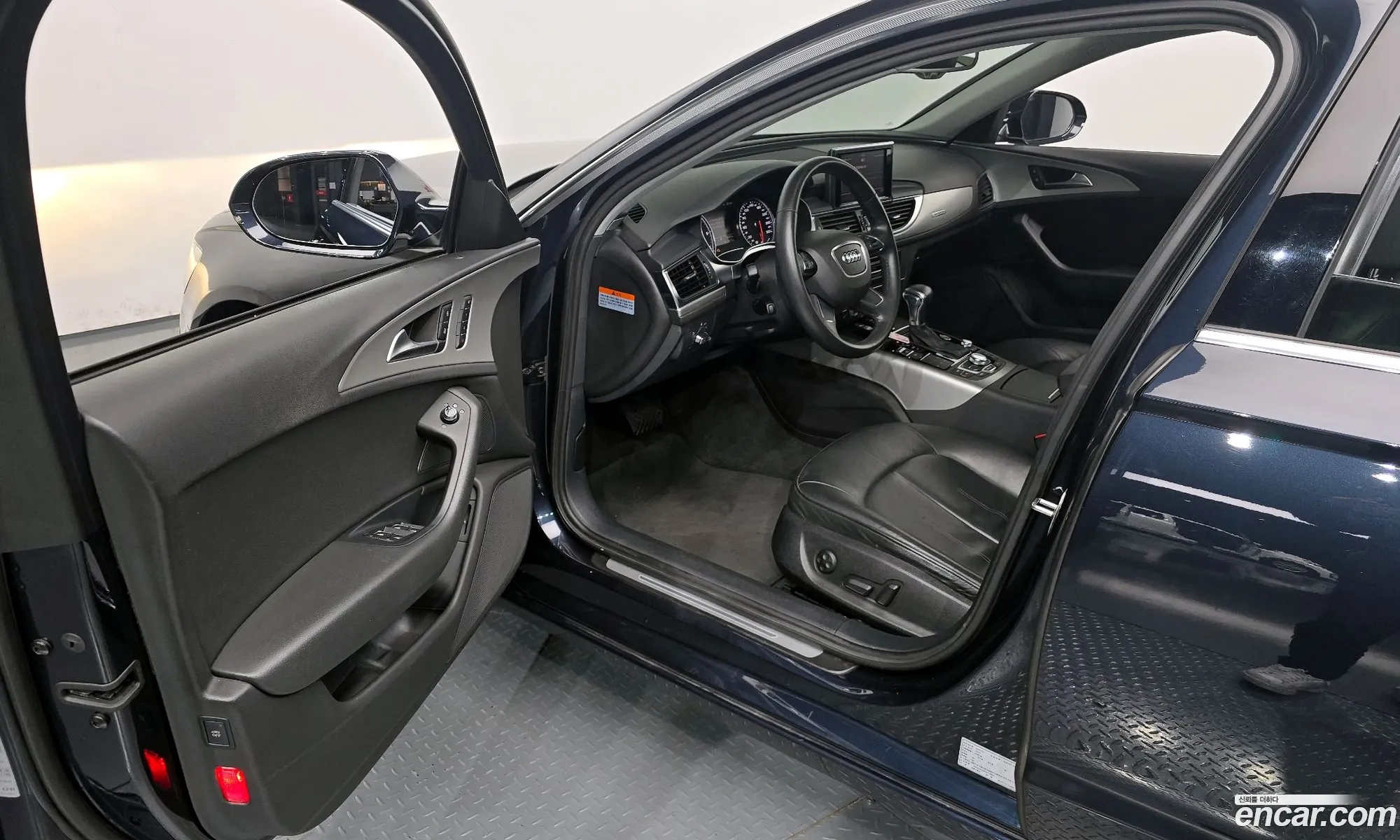 Audi A6 2012 — 16