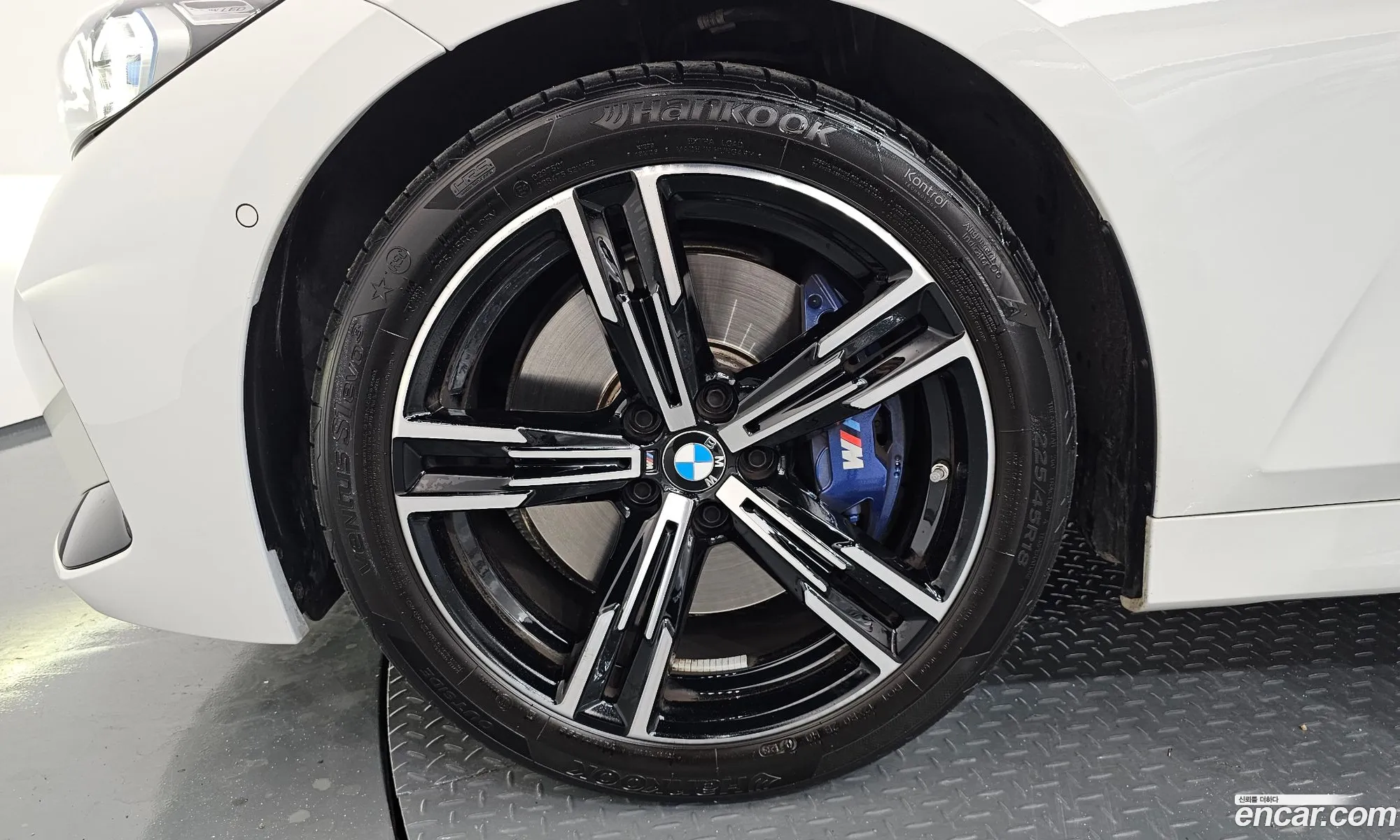 BMW 3 Series 2023 — 11